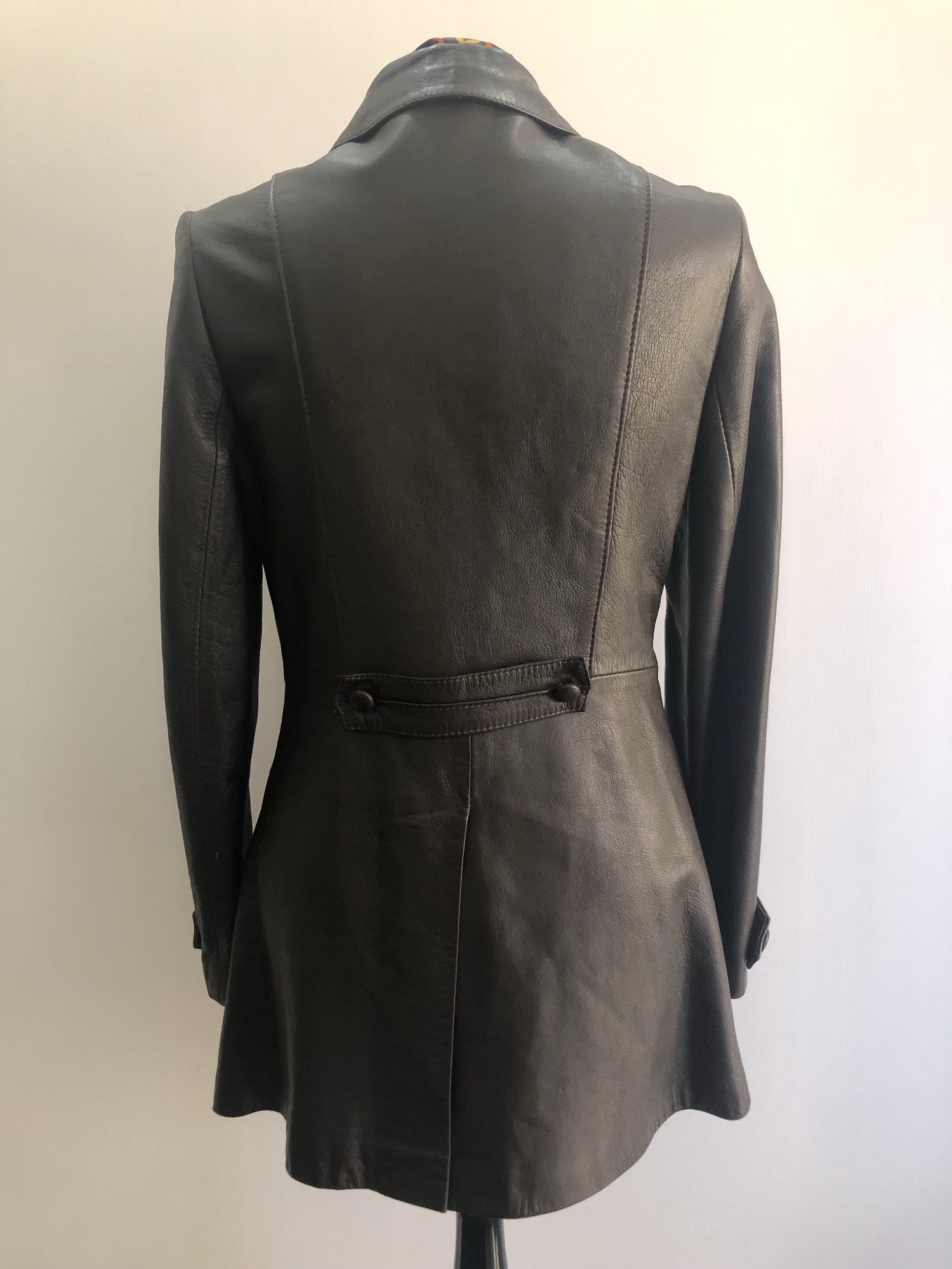 womens  vintage  Urban Village Vintage  Leather  jacket  dagger collar  8  70s  70  1970s