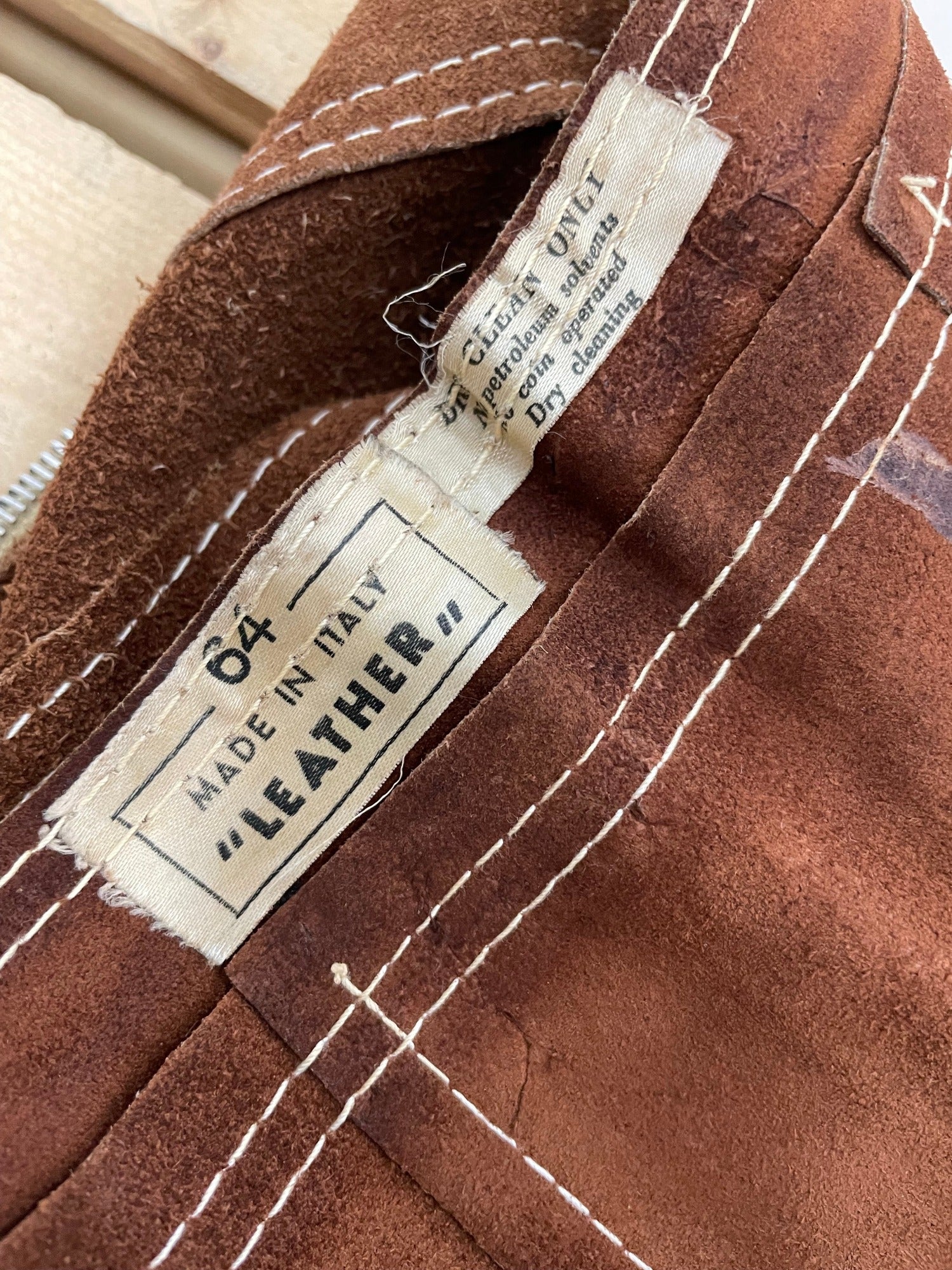 zip  womens  vintage  Urban Village Vintage  urban village  suede  Skirts  skirt  modette  mod  mini skirt  micro mini  a-line  70s  60s  6  1970s  1960s