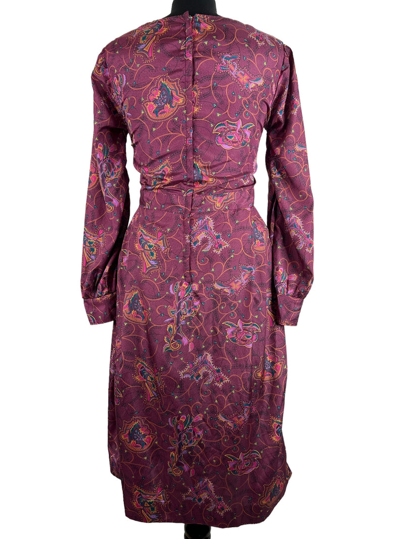 womens  Vintage Clothing Birmingham  vintage  Urban Village Vintage  UK  style  square neckline  square neck  retro  purple  paisley style print  modern print  ladies  knee length dress  knee length  fashion  dress  clothing  clothes  button cuffs  8  70s  1970s