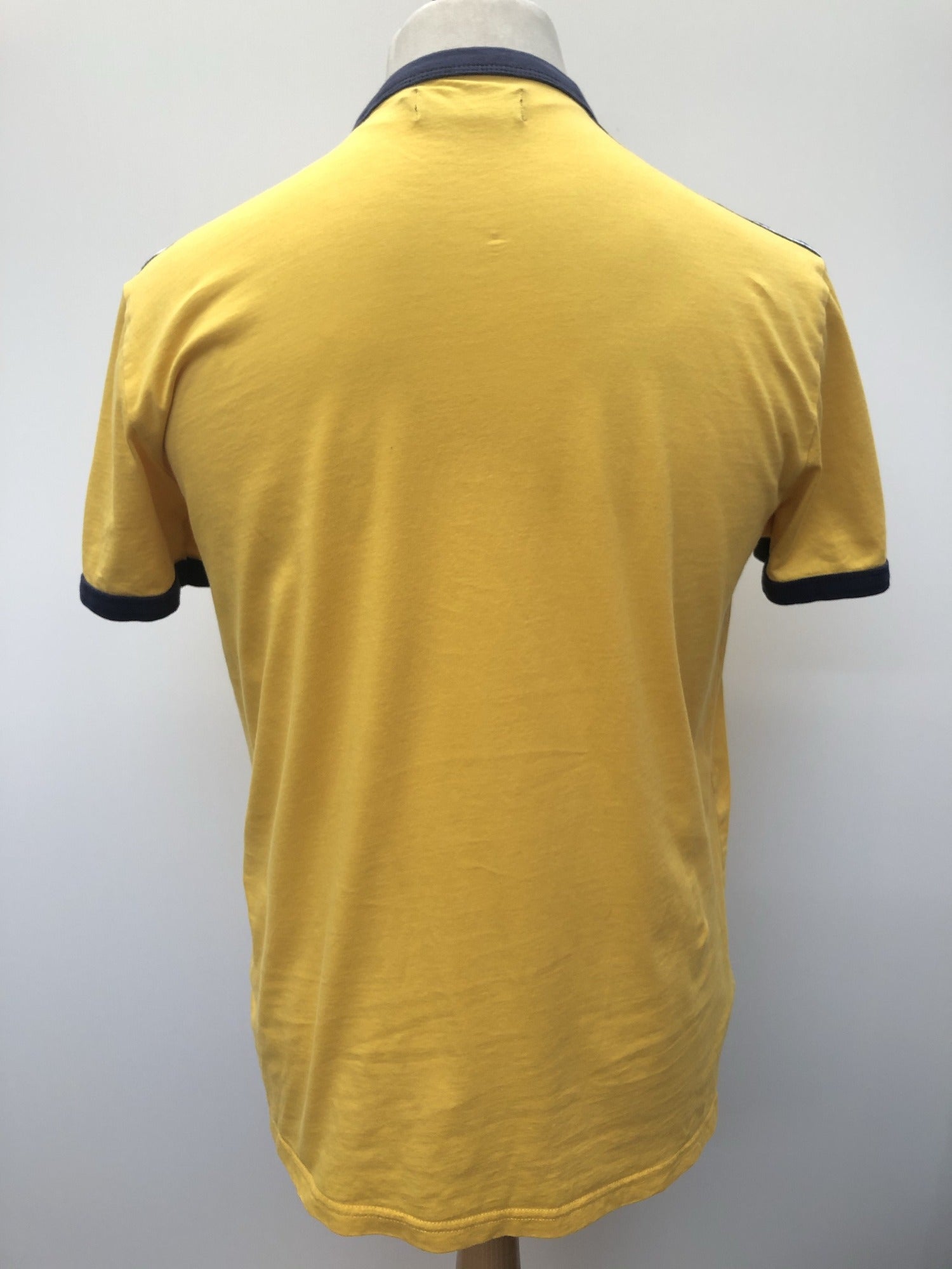 Yellow  Top  T-Shirt  Stripes  sportswear  MOD  mens  M  Logo design  Fred Perry