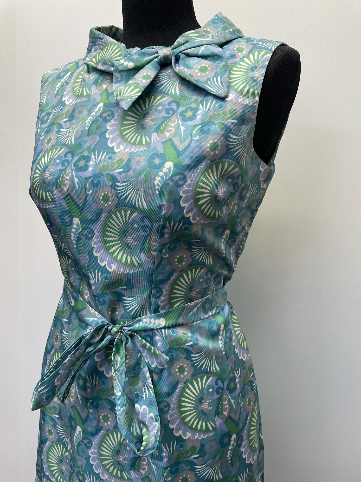 womens  waist belt  vintage  Urban Village Vintage  urban village  turqoise  sleeveless  Paisley Print  paisley inspired  paisley  MOD  midi dress  midi  high neck  dress  collar  bradrex  bow tie  bow detail  bow  blue  belted dress  belted  belt detail  belt  60s  1960s  12