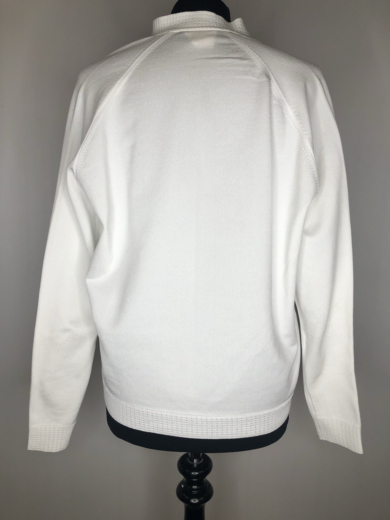 womens  white  vintage  Urban Village Vintage  top  sweater  MOD  Lightweight Knit  light knit  knitwear  knitted  knit  cropped  cardigan  cardi  Buckland  60s  1960s  16