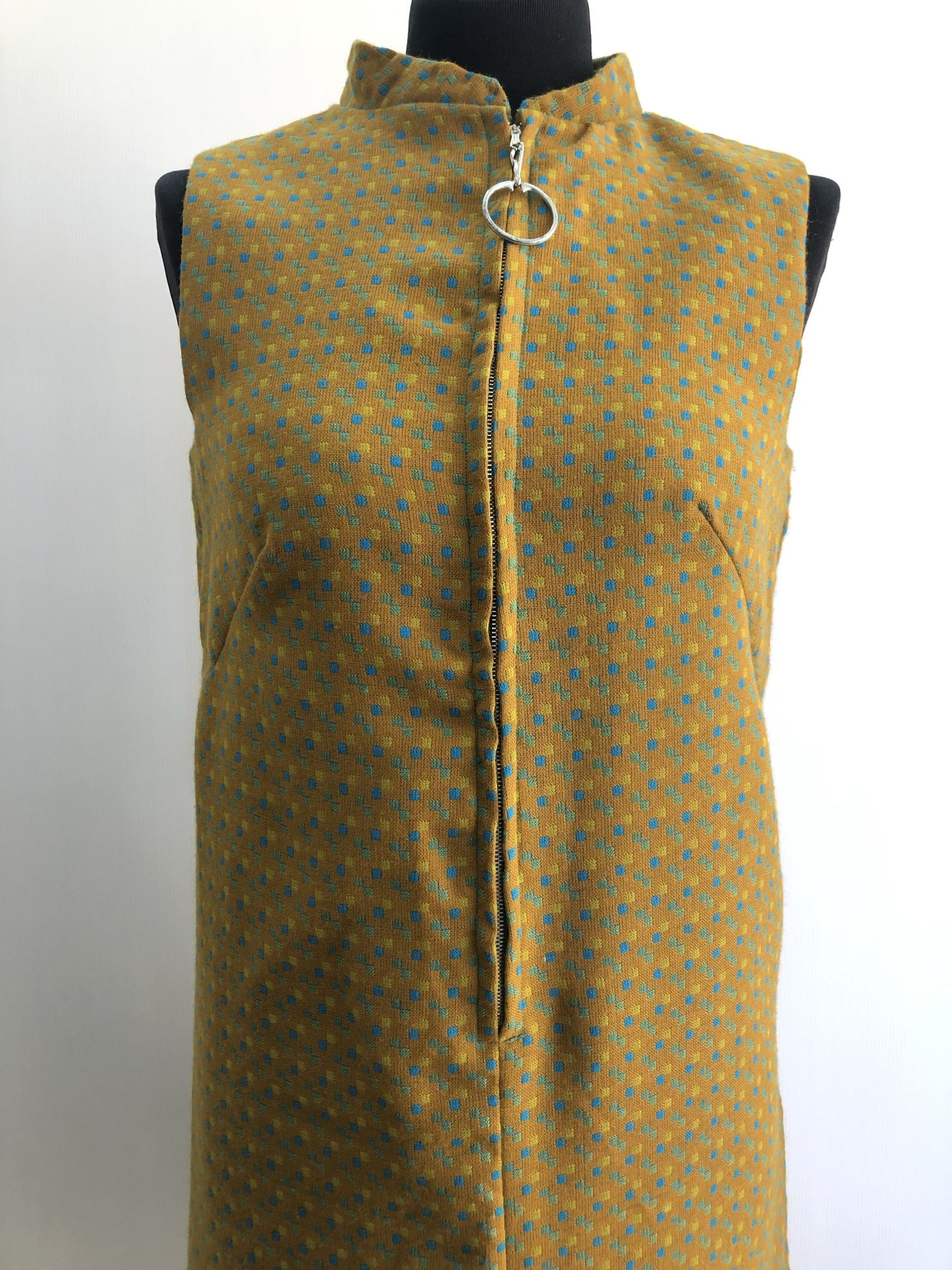 zip front dress  yellow  womens  vintage  Urban Village Vintage  square print  sleevless  retro  mustard  MOD  dress  circle zip  back zip  60s  1960s