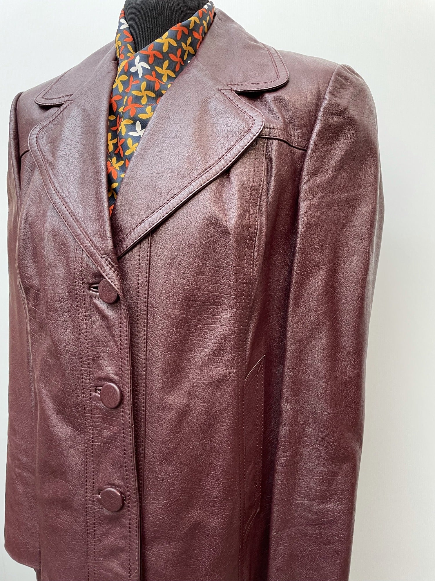 womens  vintage  Urban Village Vintage  urban village  retro  purple  pockets  patterned  pattern  long sleeve  lining  Leather Jacket  Leather Coat  Leather  lapels  Jacket  button fastening  button down  70s  1970s  14