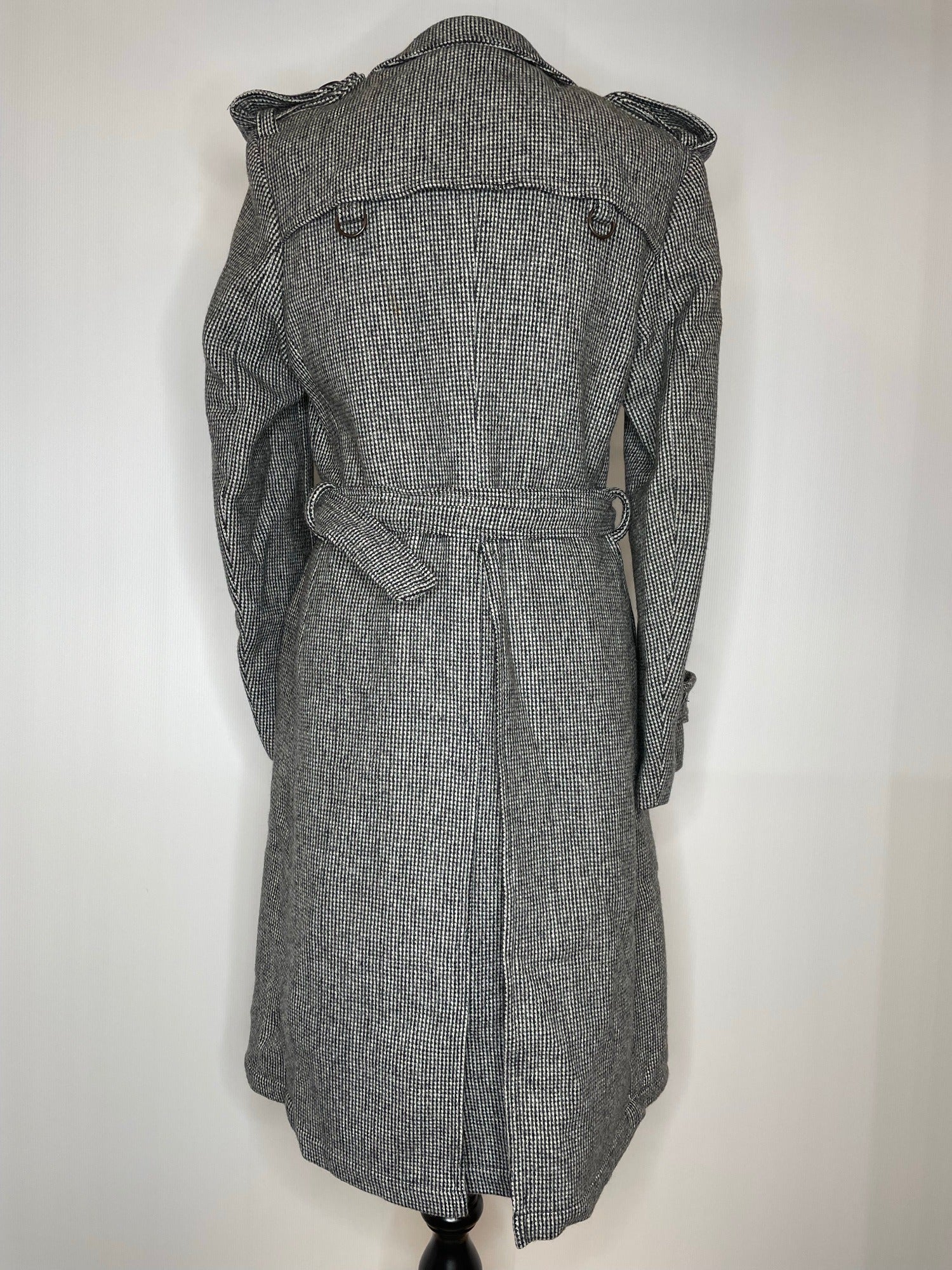 womens jacket  womens coat  womens  Winter Coat  white  vintage  Urban Village Vintage  urban village  houndstooth  grey  double breasted  dogstooth  coat  black  belted  70s  1970s  12