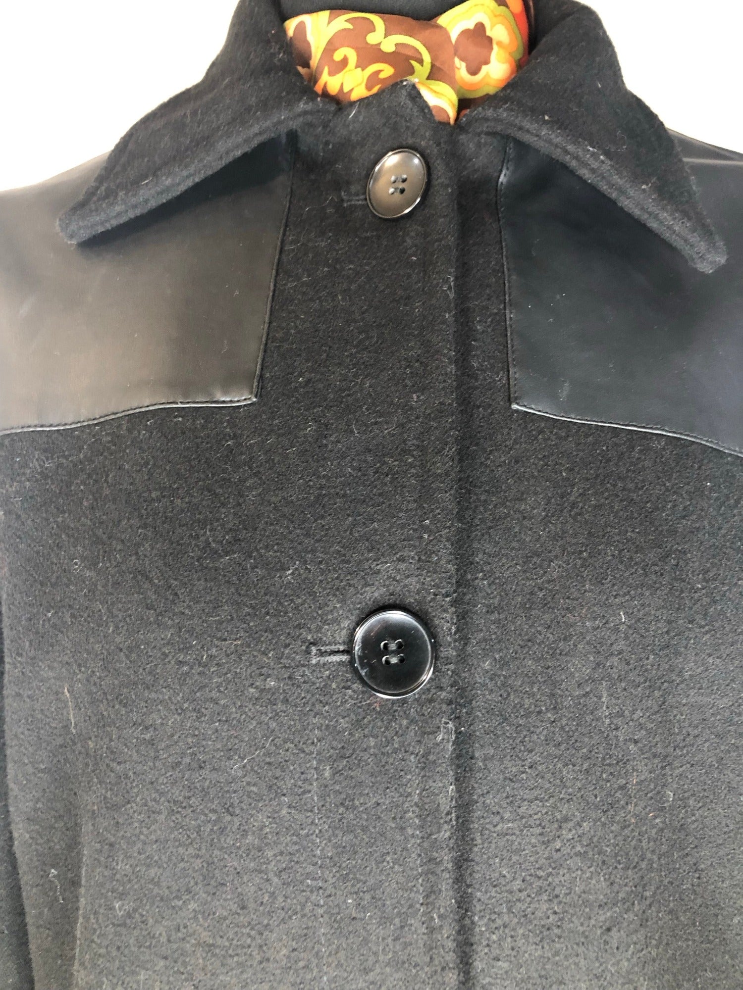 Wool blend  womens  vintage  point collar  mens  faux Leather  check lining  black  70s  1970s  14