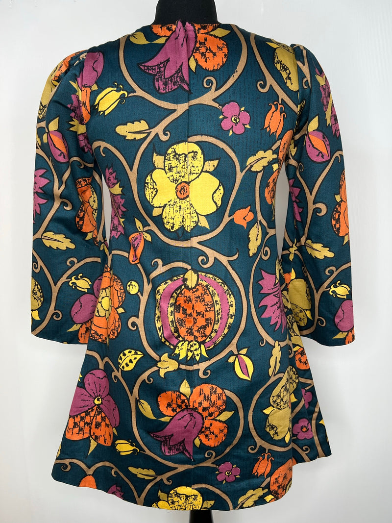 womens  vintage  summer  spring  retro  multi  MOD  mini dress  green  floral dress  floral  dress  bell sleeves  bell sleeve  back zip  60s  1960s  10