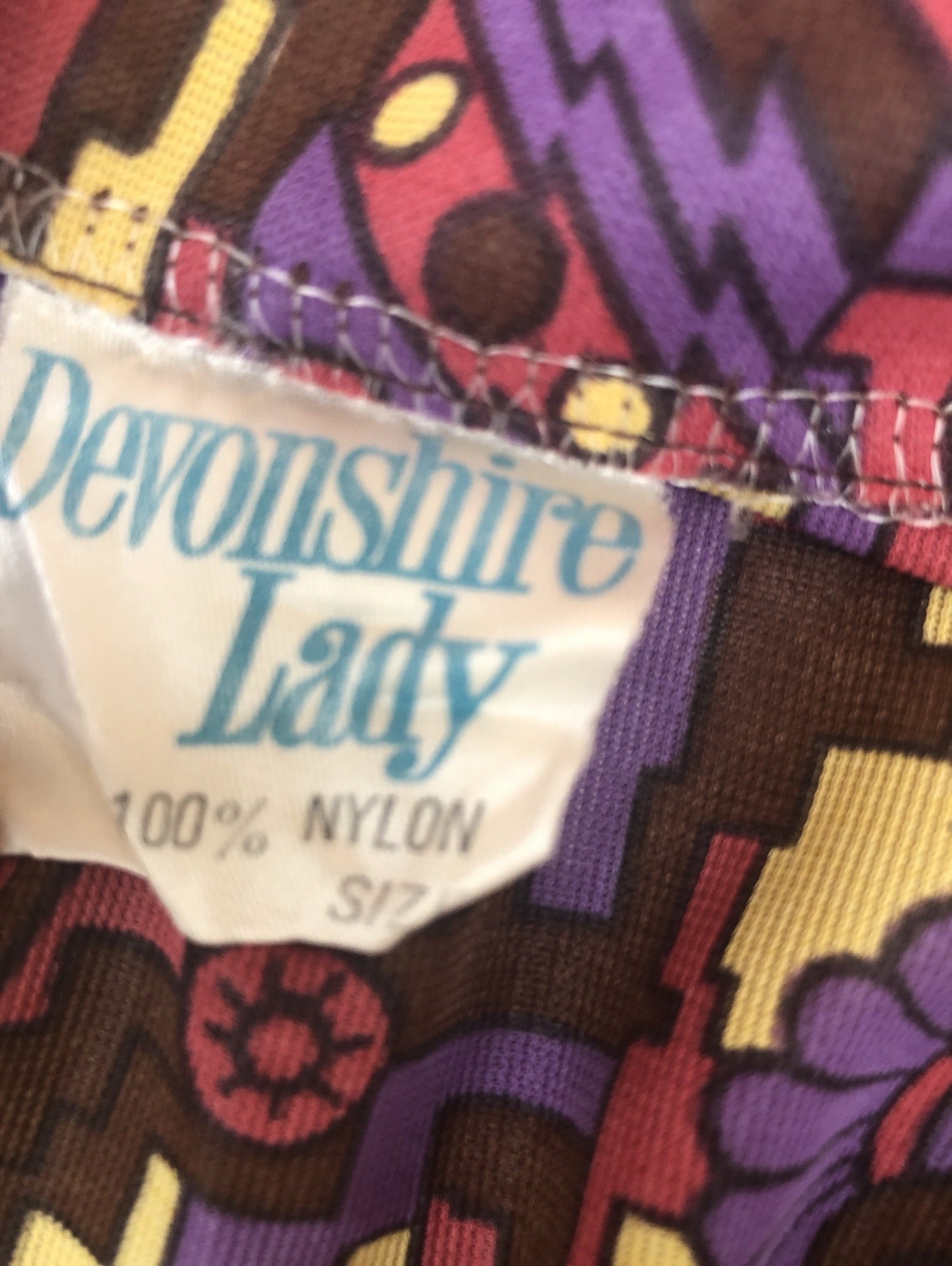 womens shirt  womens  vintage  Urban Village Vintage  urban village  summer dress  summer  purple  print blouse  multi  dagger collar  collar  button  blouse  18