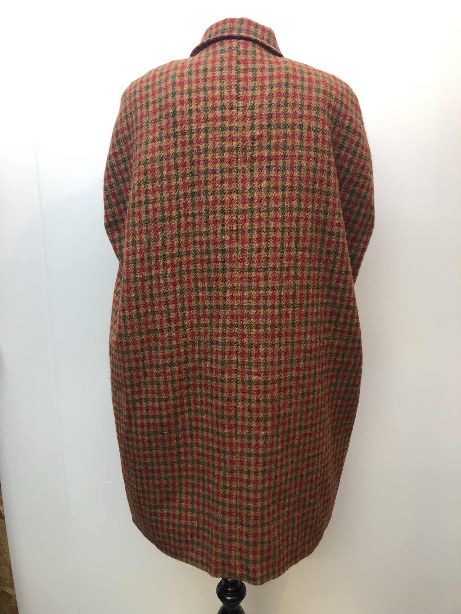 womens  vintage  v-neck dress  Urban Village Vintage  two piece  suit  set  red  patterned dress  patterned  multi  mod  matching set  Harris Tweed  handwoven  green  dress  brown  8  60s  1960s