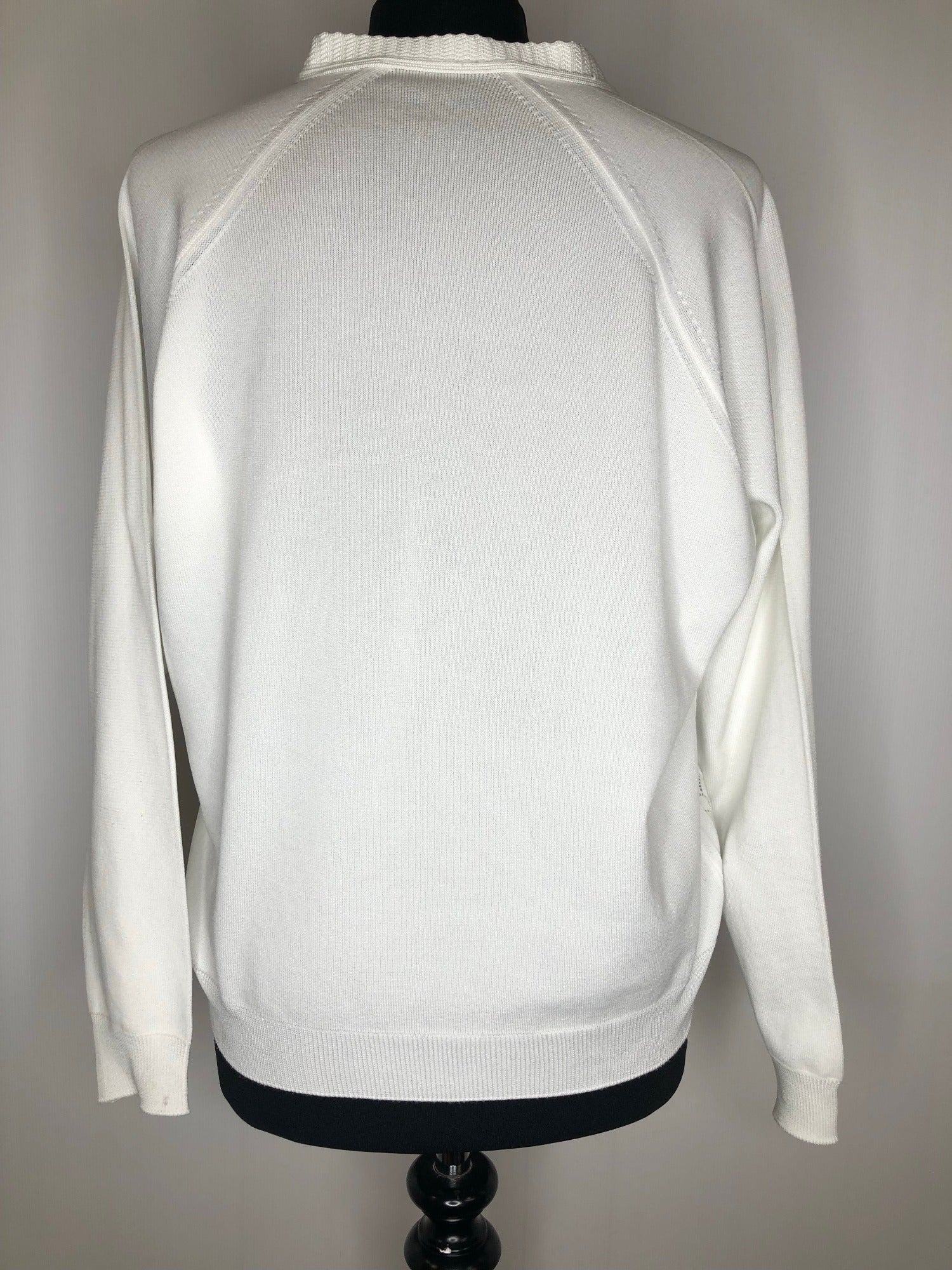 womens  white  vintage  Urban Village Vintage  top  sweater  MOD  Lightweight Knit  light knit  knitwear  knitted  knit  cropped  cardigan  cardi  60s  1960s  16