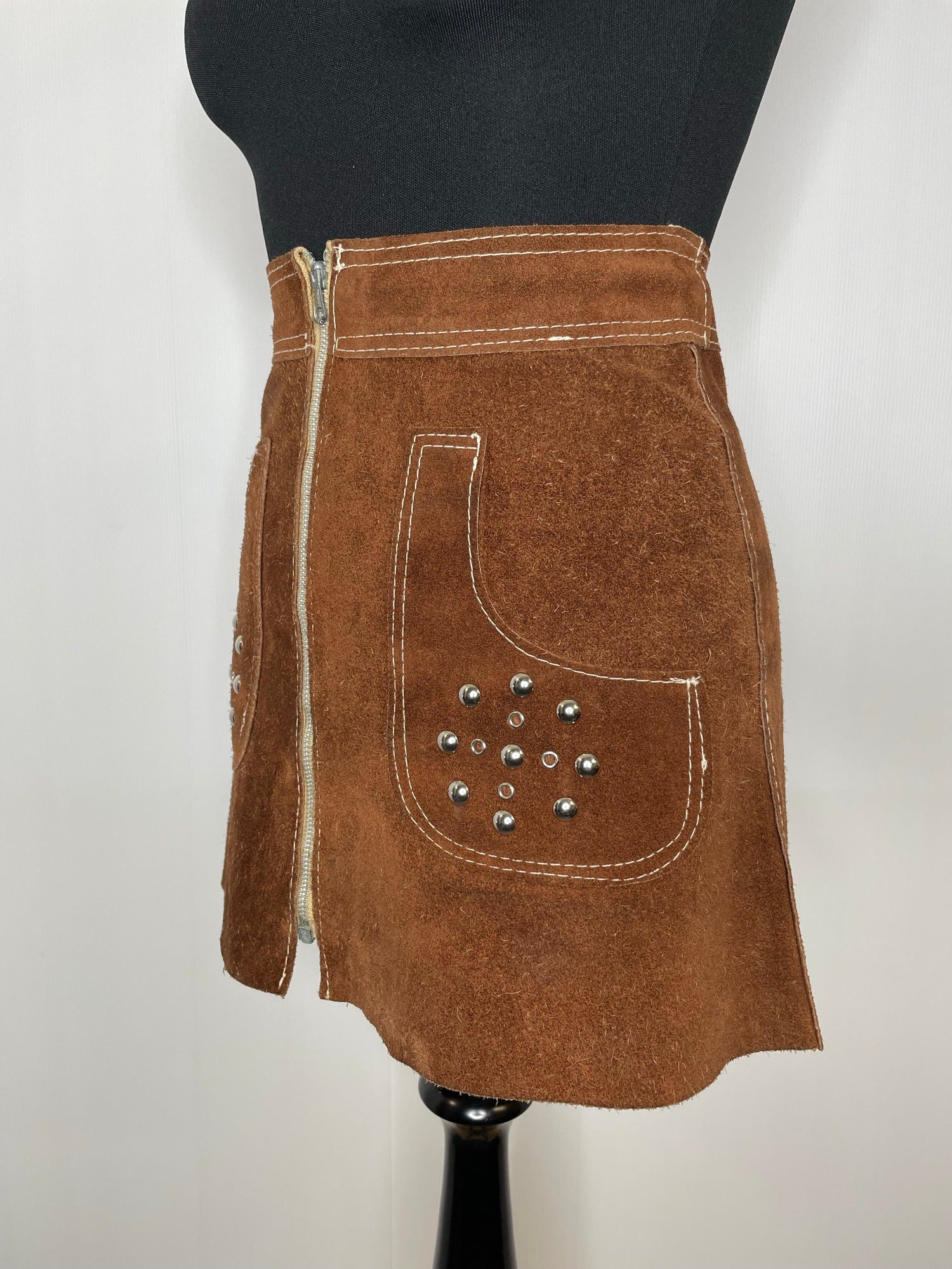 zip  womens  vintage  Urban Village Vintage  urban village  suede  Skirts  skirt  modette  mod  mini skirt  micro mini  a-line  70s  60s  6  1970s  1960s