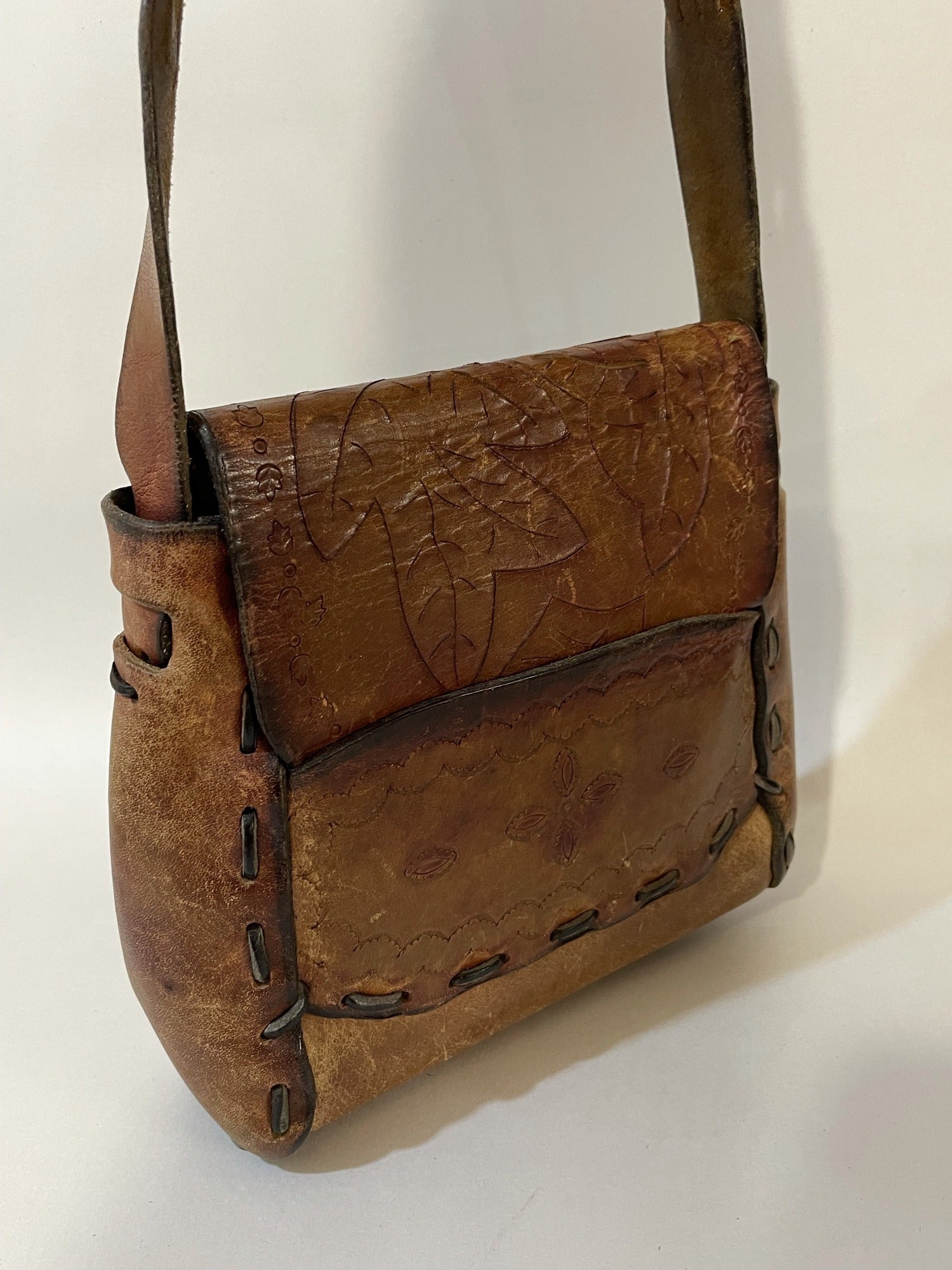 tooled  hippy  hippie  boho  womens bag  womens  vintage  Urban Village Vintage  tan  Shoulder bag  shoulder  Leather  leaf design  handbag  hand bag  embossed  brown  bag  accessories  70s  1970s