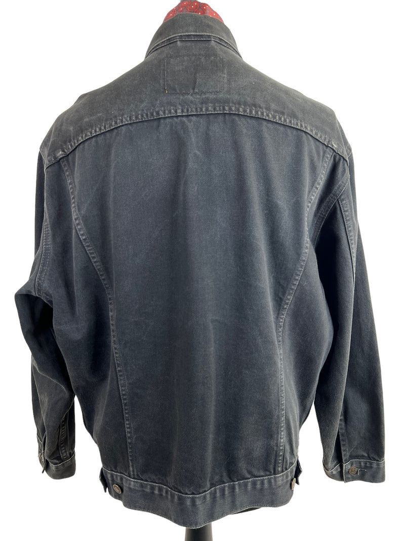 zero waste  XL  vintage  Urban Village Vintage  UK  thrifted  thrift  sustainable  style  store  slow fashion  shop  second hand  save the planet  reuse  red tab  recycled  recycle  recycable  preloved  pockets  online  mens  logo  levis strauss  levis  Jacket  fashion  ethical  Eco friendly  Eco  denim  concious fashion  coat  clothing  clothes  Black Jacket  black  Birmingham