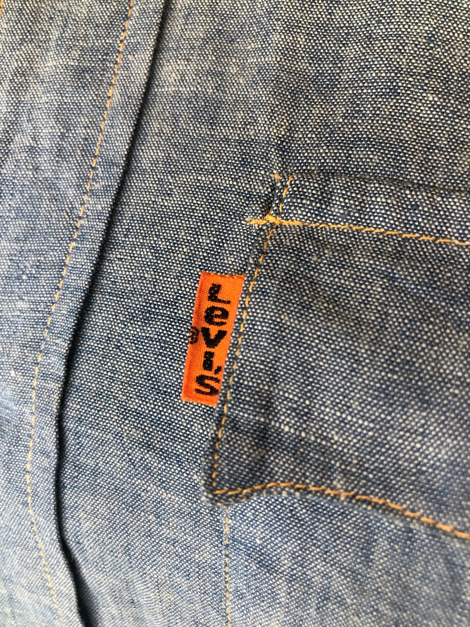 womens shirt  womens  western shirt  western  vintage  Urban Village Vintage  urban village  top  sleeve  shirt sleeve  shirt  pre-shrunk shirt  orange tab  long sleeves  long sleeve  levis  dagger collar  collar  button down  button