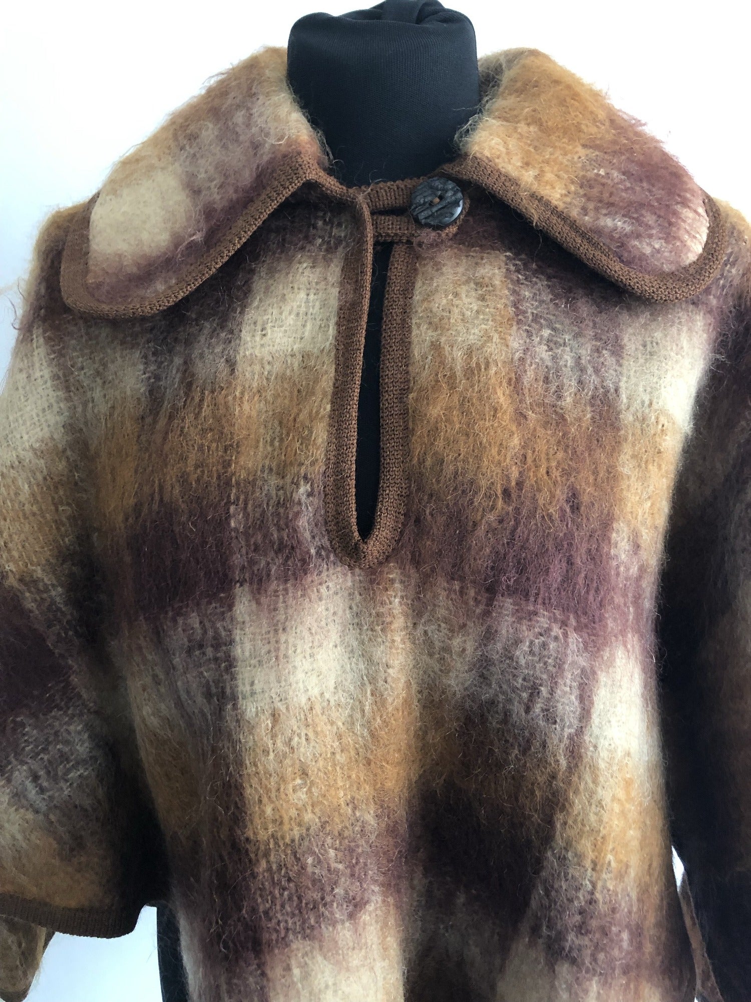 womens  vintage  Urban Village Vintage  tassle  tartan  s  round collar  poncho  fringed  fringe  Fraser Cameron  check  cape  brown  60s  1960s