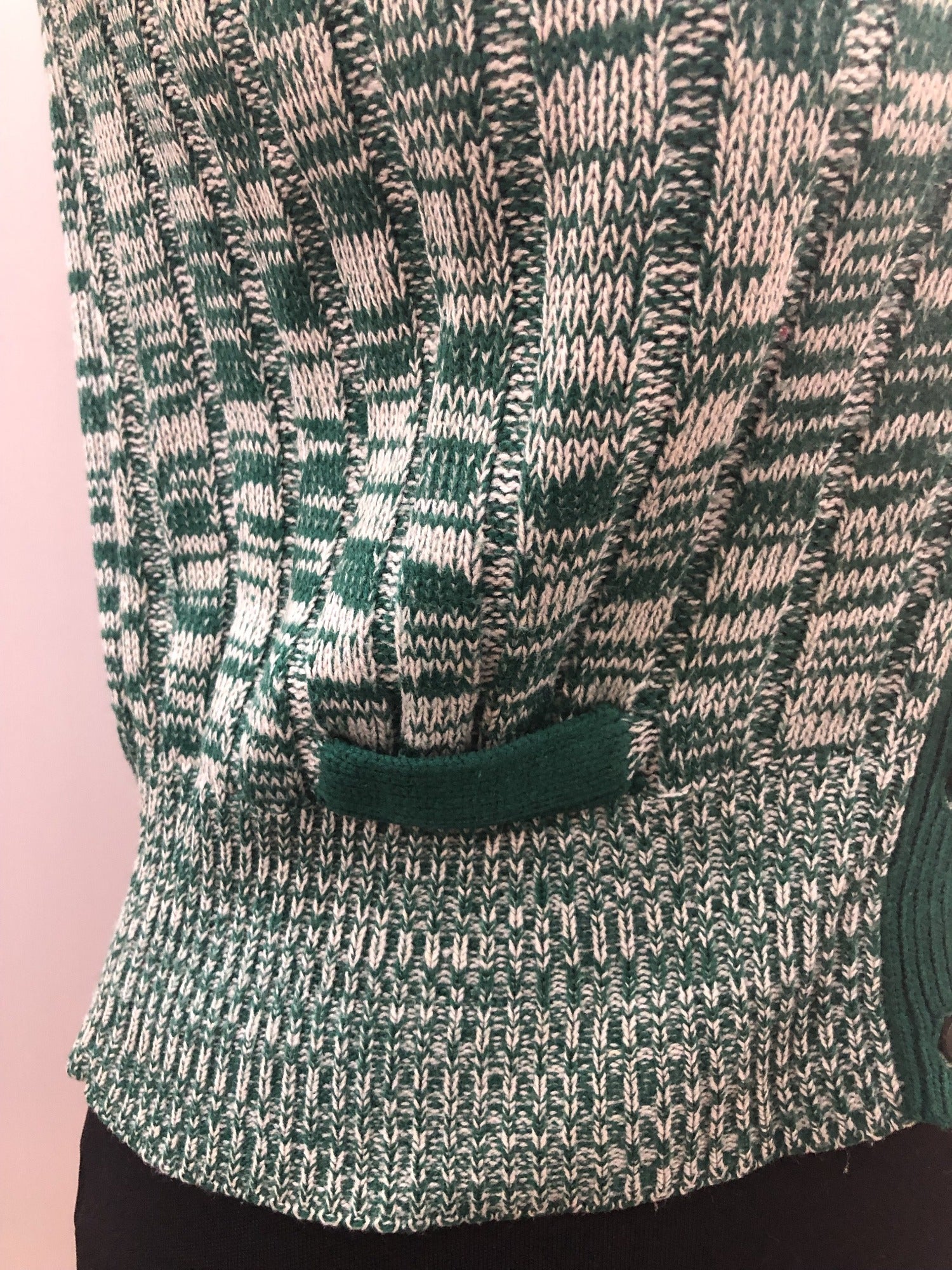 womens  waistcoat  vintage  vest  Urban Village Vintage  urban village  sleeveless  ribbed design  Ribbed  light knitwear  knitwear  knitted  knit  jaeger  Green  button up  button front  button  10