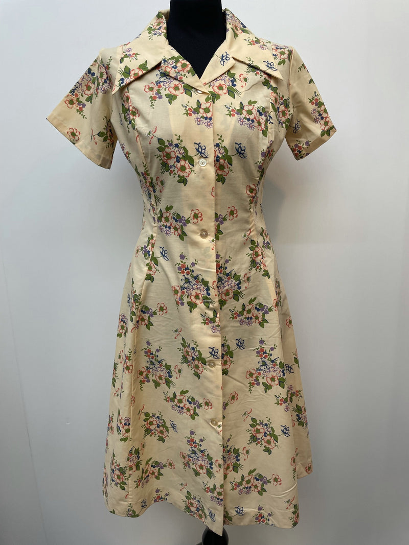 womens  vintage  Urban Village Vintage  urban village  summer dress  summer  shirt dress  retro  midi dress  floral shirt  floral print  floral dress  floral  dresses  dress  cream  collared dress  collar dress  collar  button front  button  70s  1970s  10