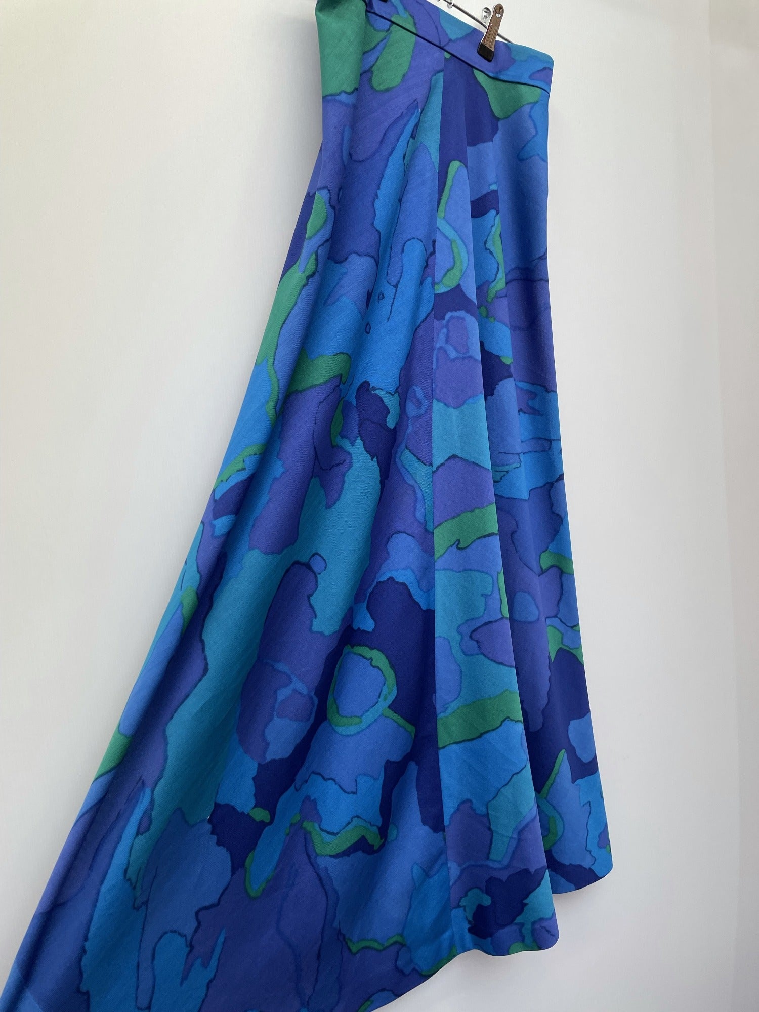 zip  womens  vintage  Urban Village Vintage  urban village  Skirts  skirt  retro  polyester  patterned  maxi  blue  A Line  8  70s  1970s