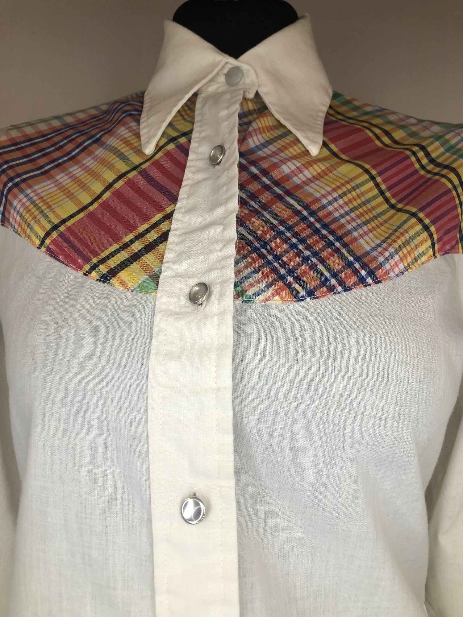 womens  white  vintage levis  vintage  Urban Village Vintage  top  print blouse  multi  levis  dagger collar  dagger  check  blouse  70s  1970s levis  1970s  12