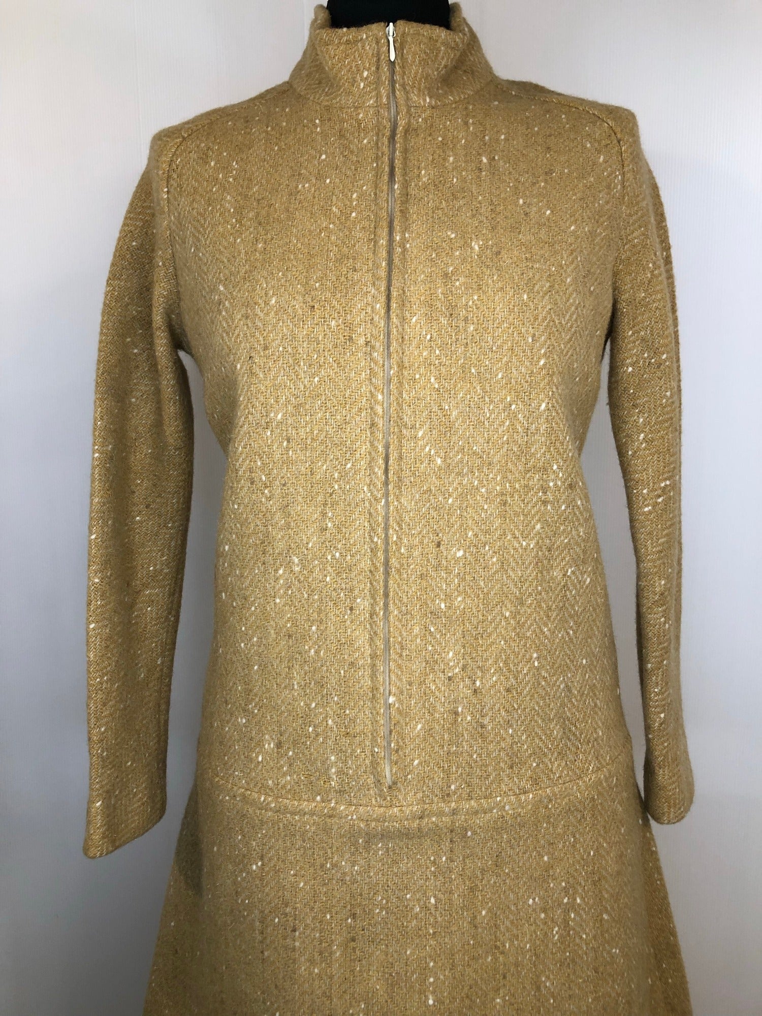 womens  vintage  Urban Village Vintage  Pariken Paris  MOD  high neck  front zip fastening  brown  60s  1960s  12