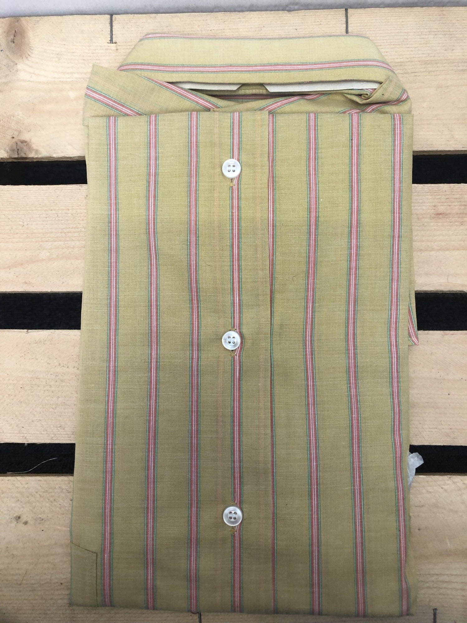 Yellow Stripes  Yellow  vintage  Urban Village Vintage  urban village  tapered with tails  Stripes  short sleeved  short sleeve  Shirt  printed shirt  printed  print  Merkley  Mens Shirts  mens  L  dagger  button  brown  70s