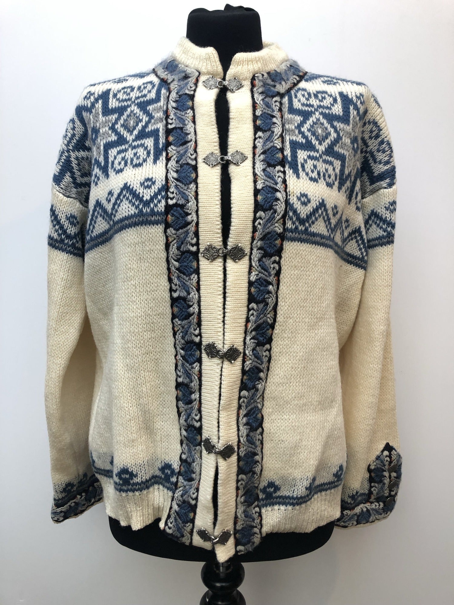 womens  vintage  Urban Village Vintage  patterned  pattern  long sleeve  knitwear  knitted  knit  fairisle  cream  cardigan  blue  70s  1970s  16  14-16  14