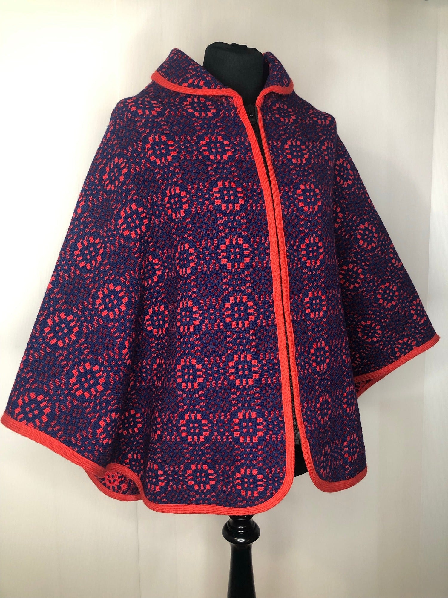 womens  welsh wool  welsh  vintage  Urban Village Vintage  tapestry  S  red  MOD  cape  blue  60s  1960s