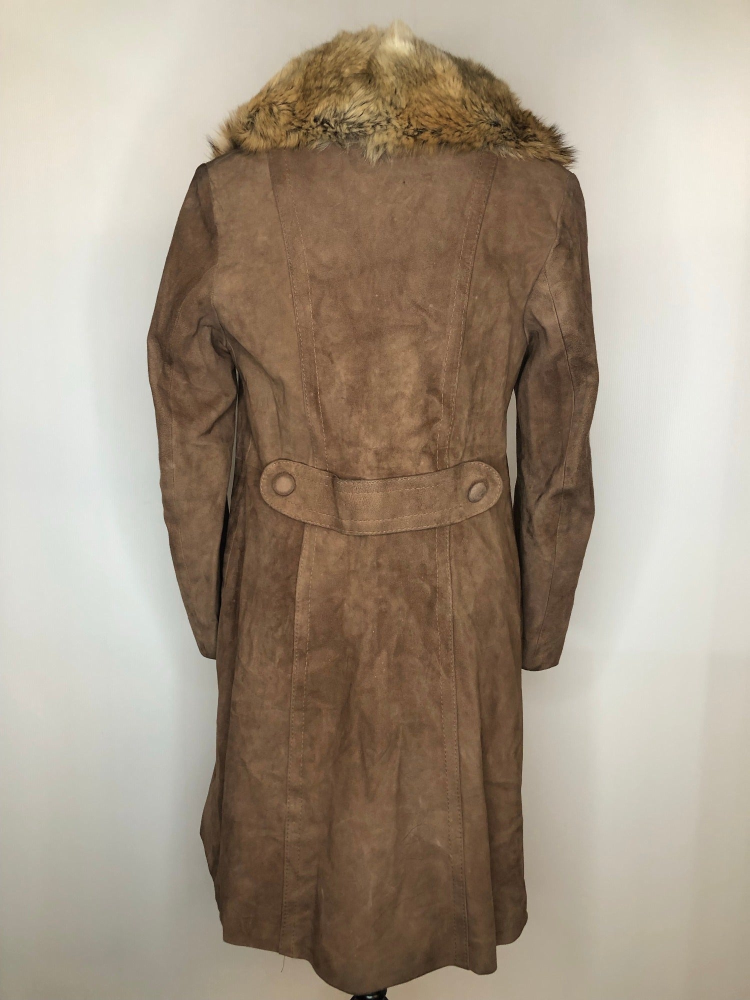 womens  winter coat  vintage  Urban Village Vintage  urban village  Suede Jacket  Suede  fur collar  fox fur  collar  coat  brown  big collar  60s  1960s  10