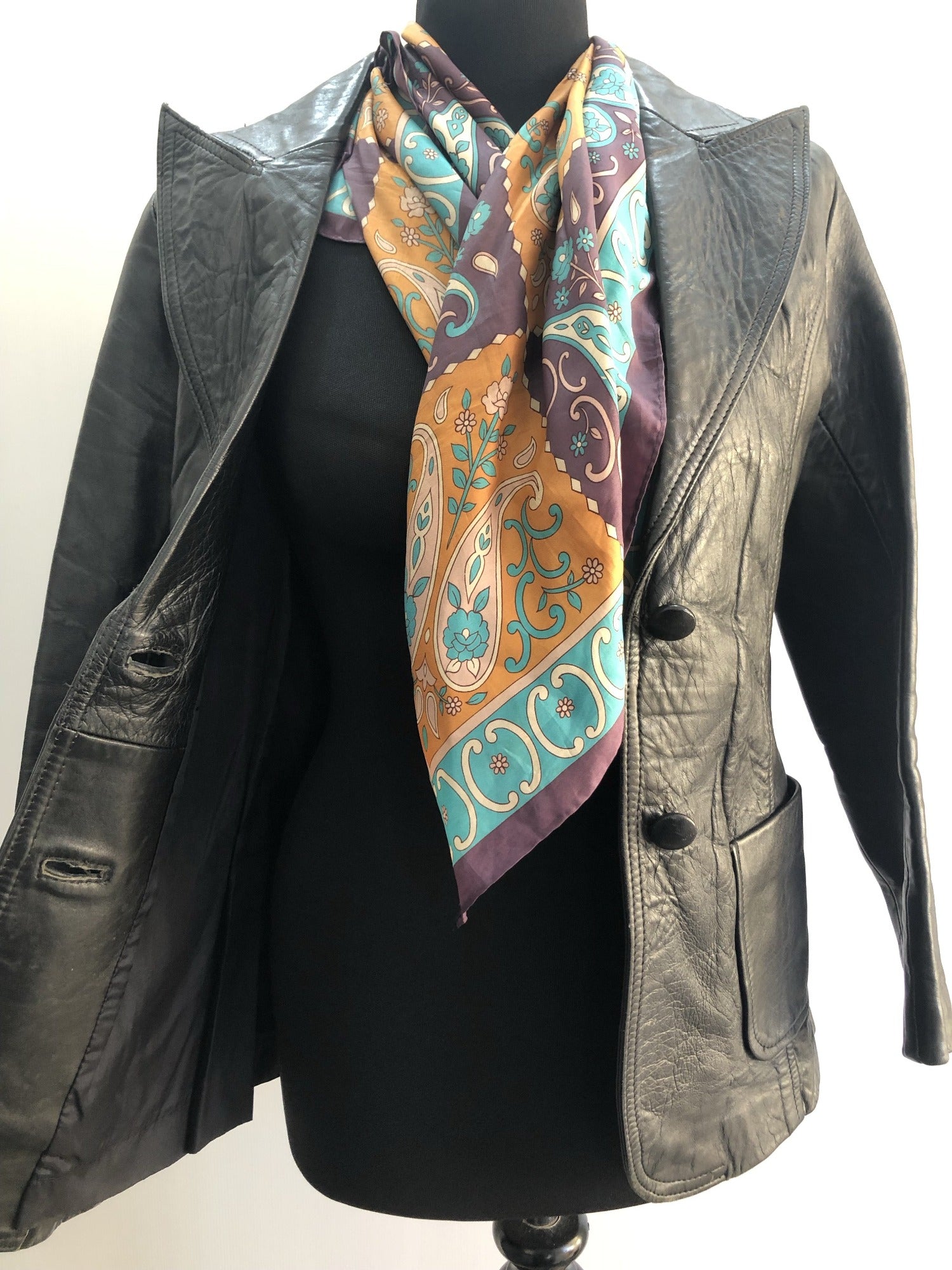 womens jacket  womens coat  womens  vintage  Urban Village Vintage  urban village  soft leather  pockets  pleat back  Leather Jacket  Leather  Jacket  button  Black Leather  Black Jacket  belt  8  70s  70  1970s