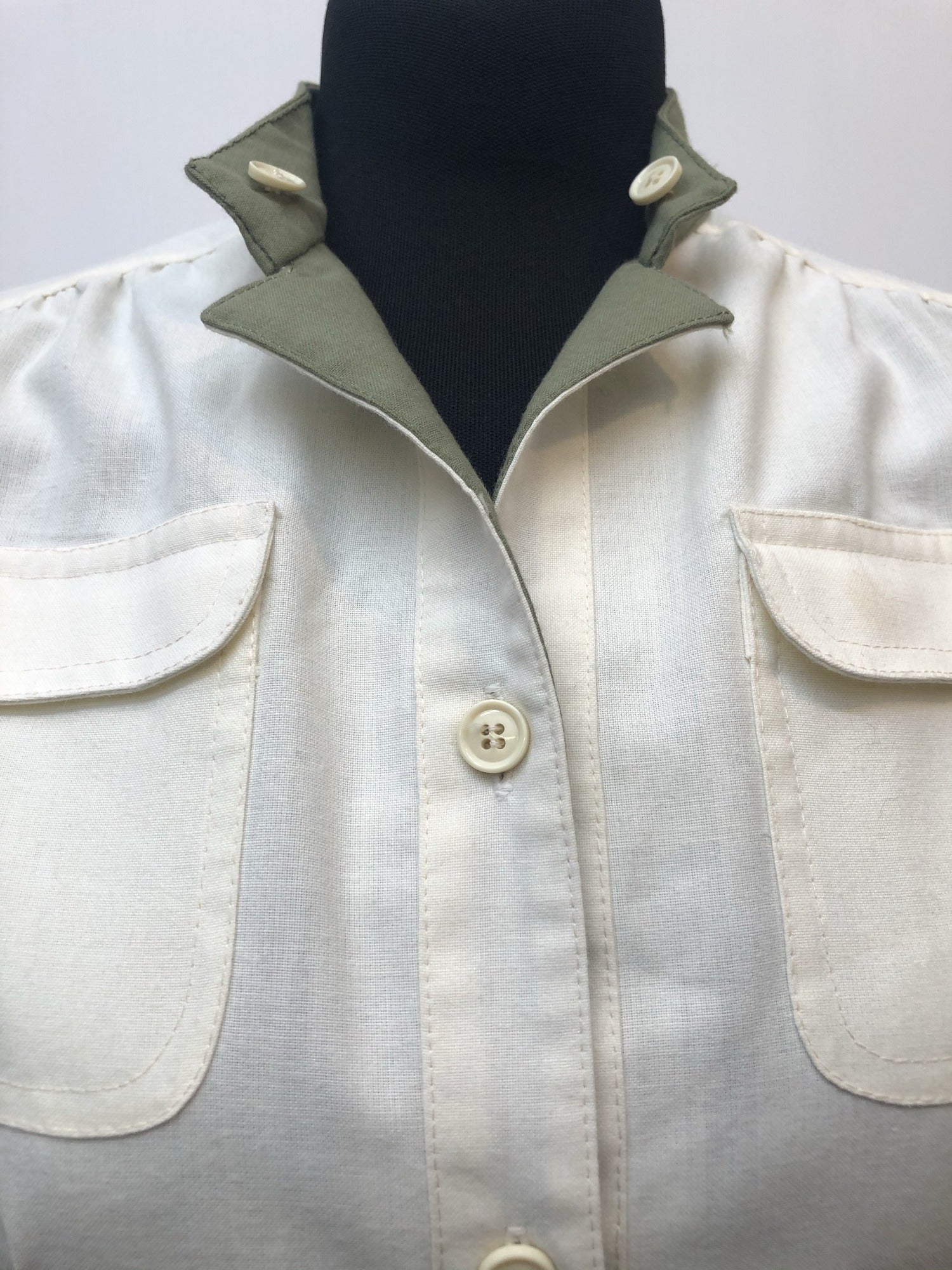 10  womens  white  waist belt  vintage  Urban Village Vintage  Shubette  short sleeved  removable collar  midi dress  midi  green trim  dress  cream  belted dress  70s  1970s