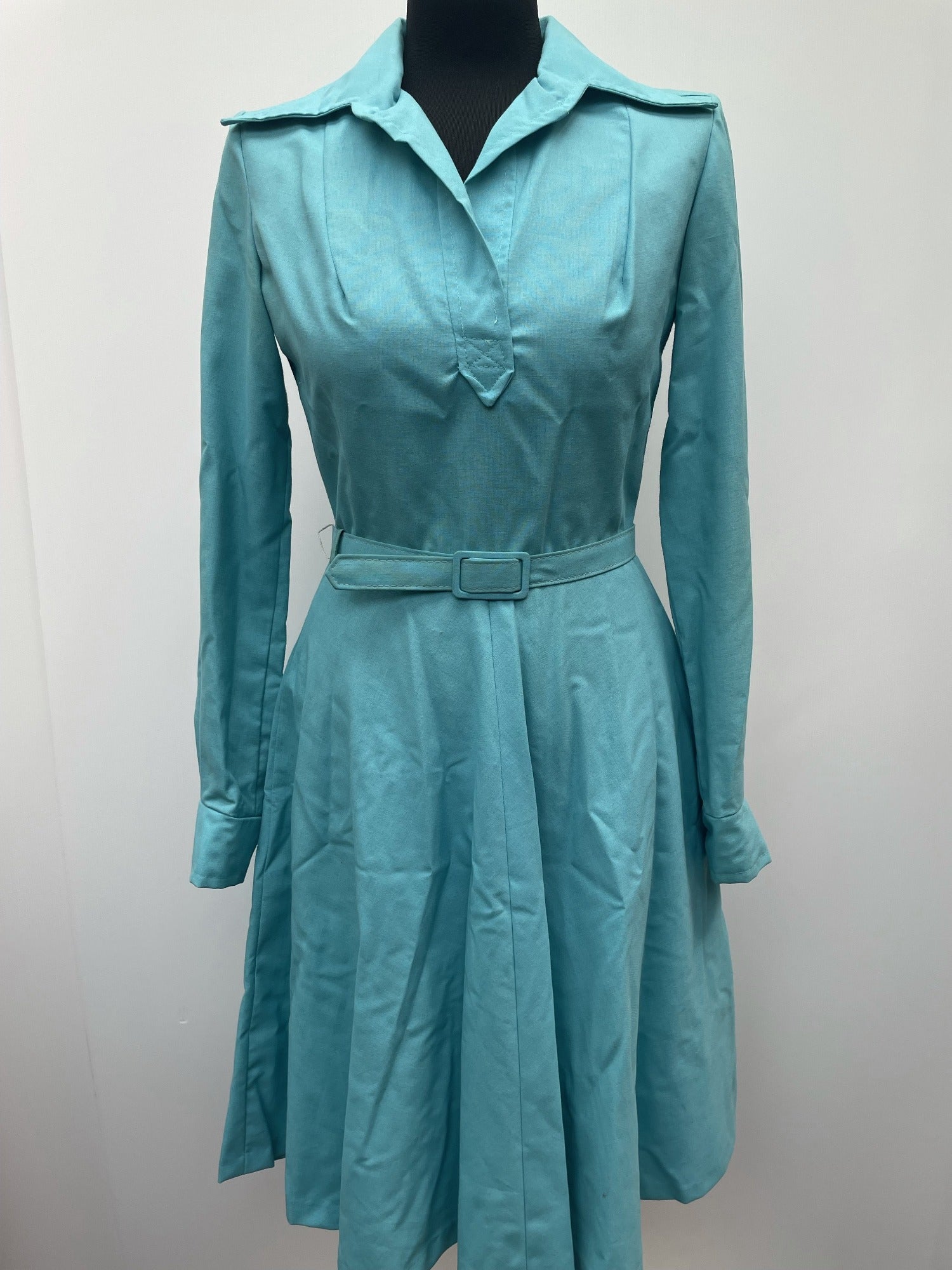 zip  womens  waist belt  vintage  Urban Village Vintage  urban village  Turquoise  shirt dress  Shirt  midi dress  midi  long sleeves  long sleeve  high neck  dress  dagger collar  collar dress  collar  big collar  belted dress  back zip  70s style  70s  70  1970s