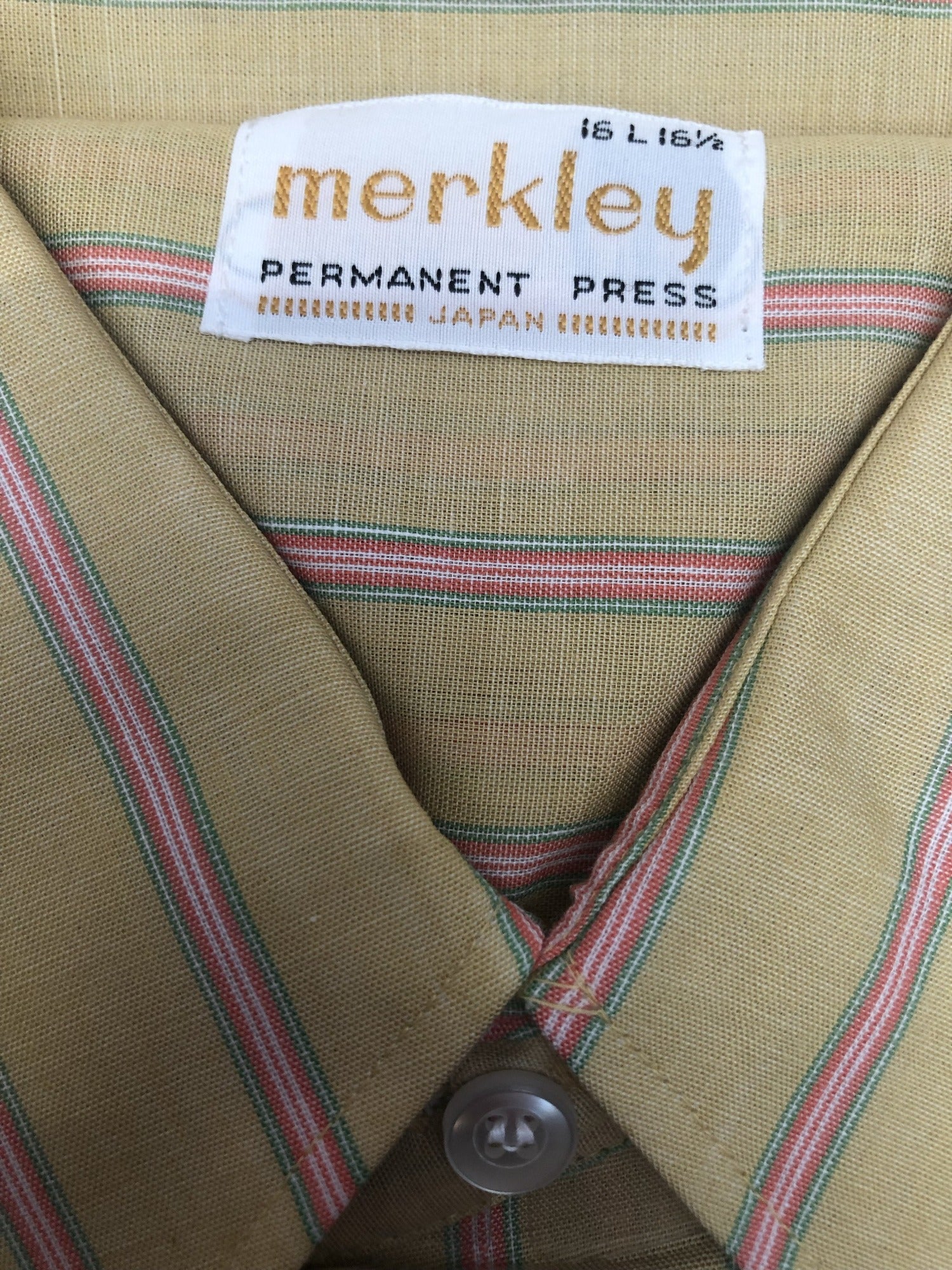 Yellow Stripes  Yellow  vintage  Urban Village Vintage  urban village  tapered with tails  Stripes  short sleeved  short sleeve  Shirt  printed shirt  printed  print  Merkley  Mens Shirts  mens  L  dagger  button  brown  70s