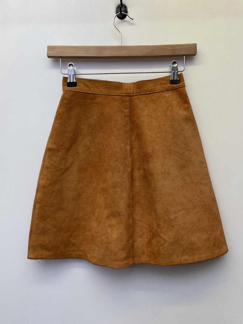 womens  vintage  Urban Village Vintage  urban village  Suede  retro  press stud fastening  press stud  midi skirt  midi  lining  brown  70s  1970s