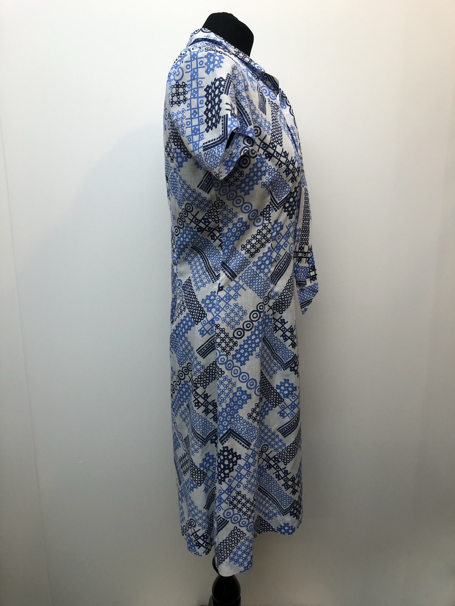 womens  white  vintage  Stripes  retro  pussy bow  print dress  MOD  midi dress  long sleeve  high neck  dress  blue  abstract print  60s  1960s  14