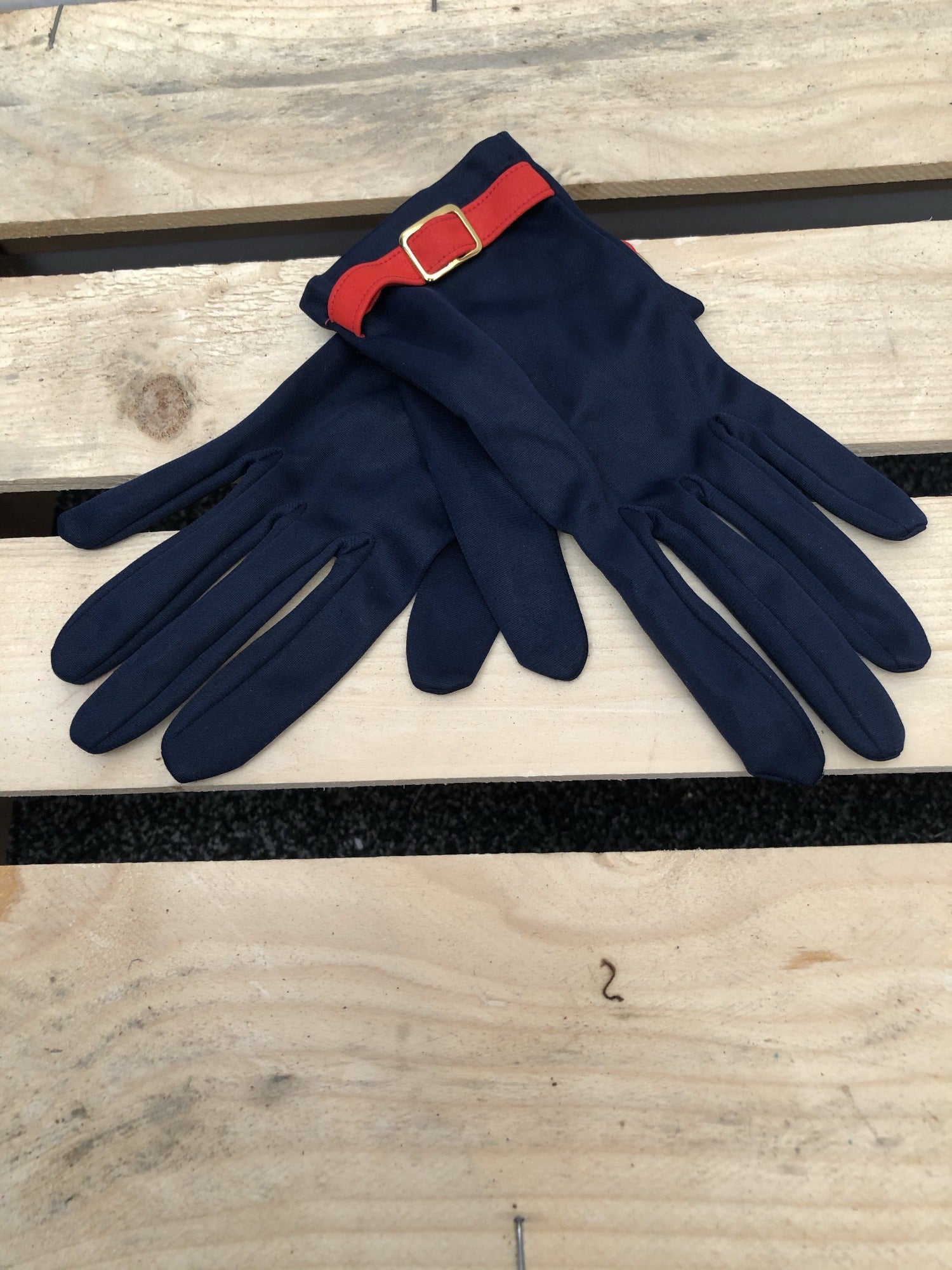womens accessories  womens  vintage  Urban Village Vintage  tight fitting  S  Red  Navy  gloves  button detail  buckle strap  buckle detail  60s  1960s