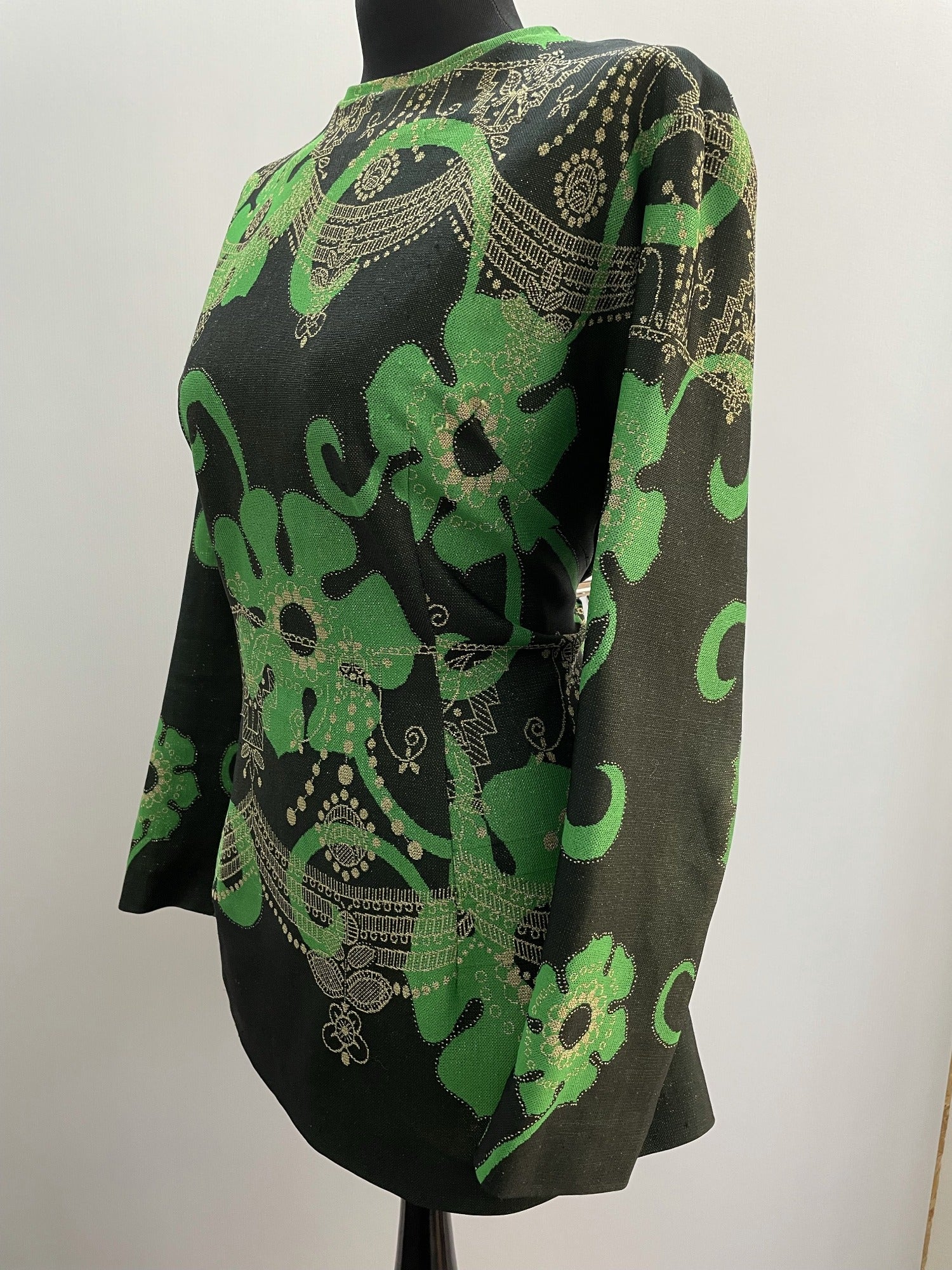 womens  white  vintage  Urban Village Vintage  tunic  top  psychedelic  psych  plus size  multi  lurex  hippie  green  flower print  floral print  70s  1970s  16