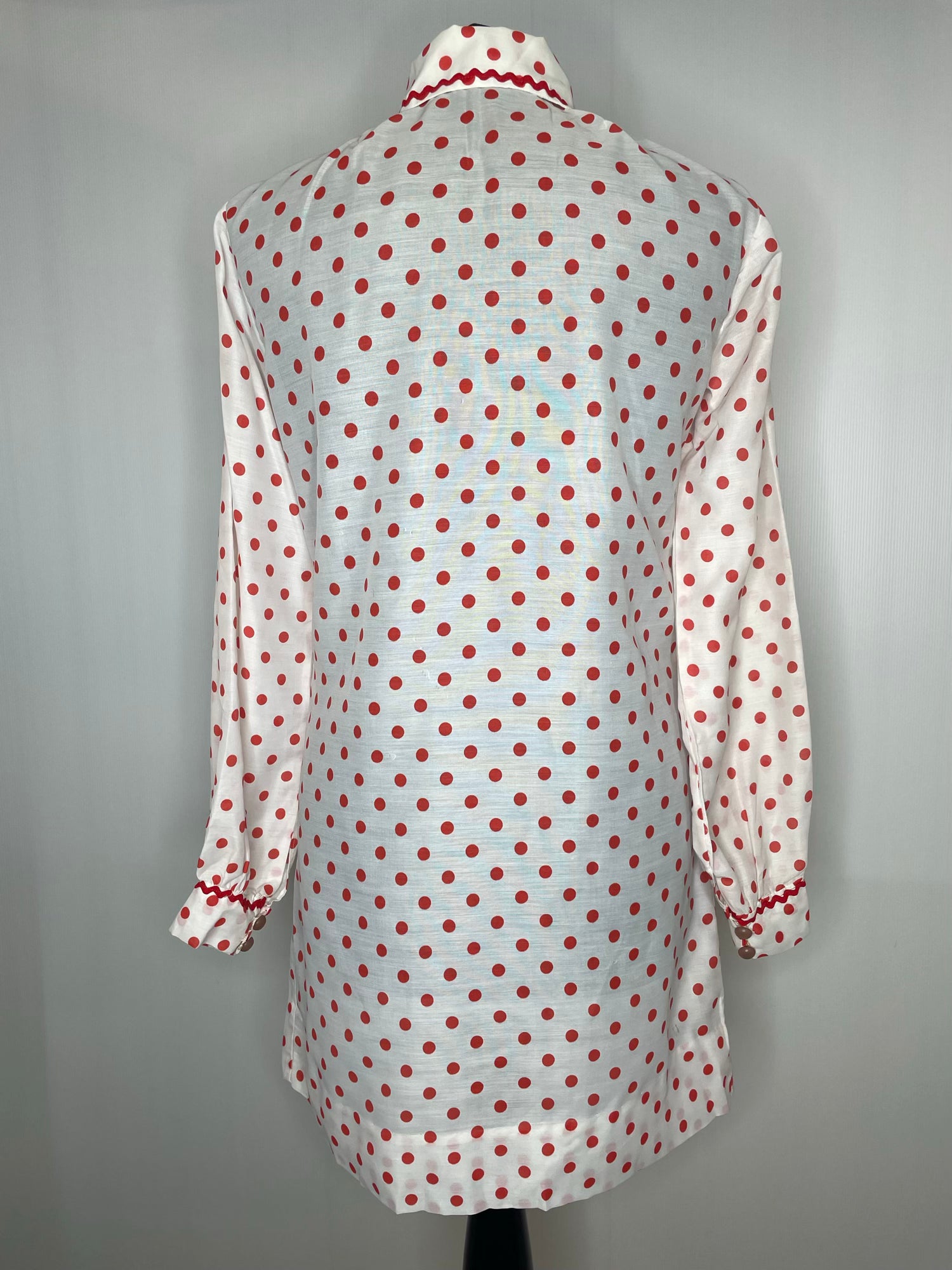 womens  white  vintage  Urban Village Vintage  short dress  scooter dress  scooter  rickrack  red polka dot  Polka Dot  pink  modette  MOD  mini dress  micro mini  long sleeved  long sleeve  large collar  dress  dolly dress  dolly  collared dress  collared  collar dress  collar  Beagle collar  70s  60s  1970s  1960s  10