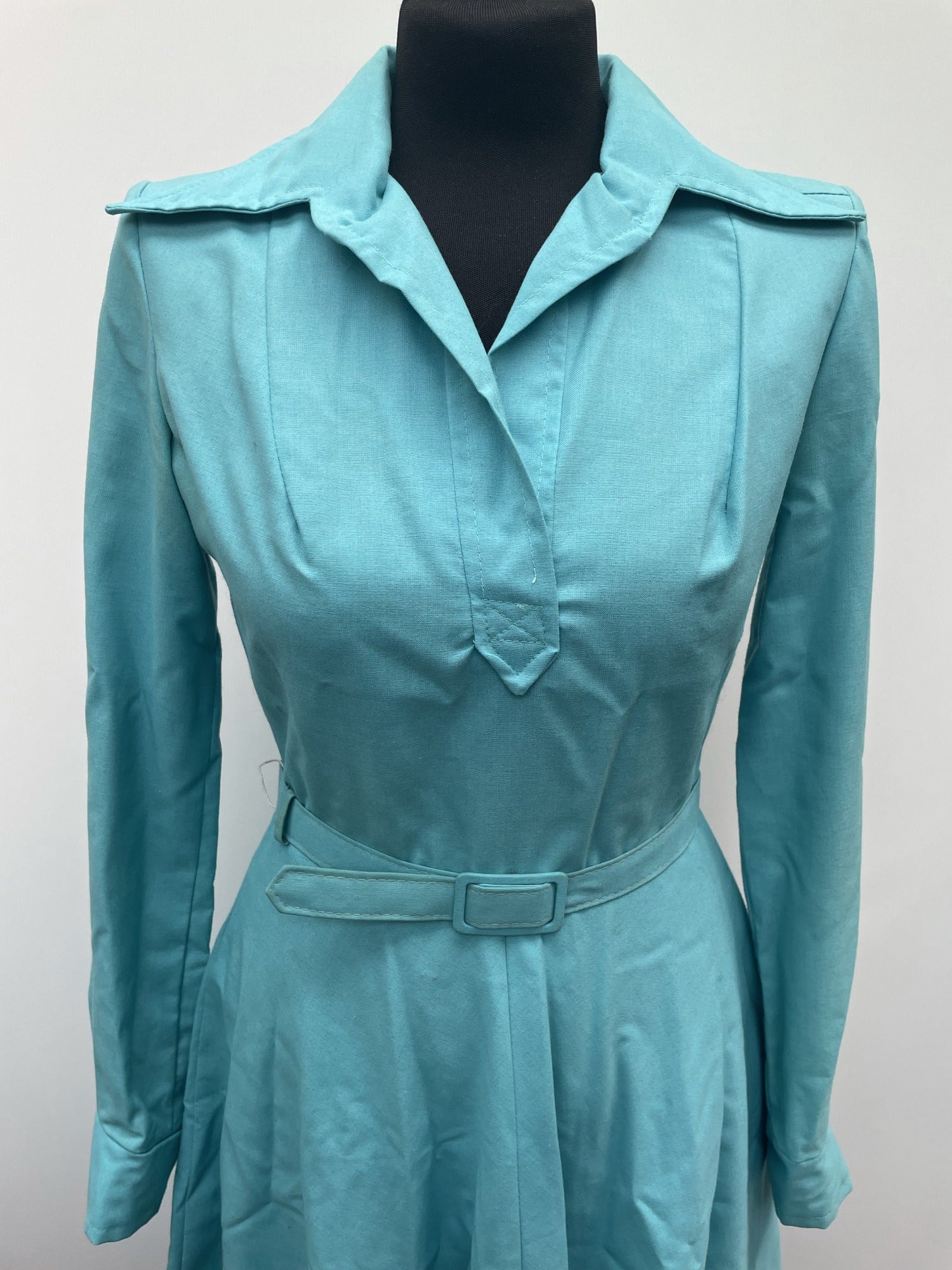 zip  womens  waist belt  vintage  Urban Village Vintage  urban village  Turquoise  shirt dress  Shirt  midi dress  midi  long sleeves  long sleeve  high neck  dress  dagger collar  collar dress  collar  big collar  belted dress  back zip  70s style  70s  70  1970s