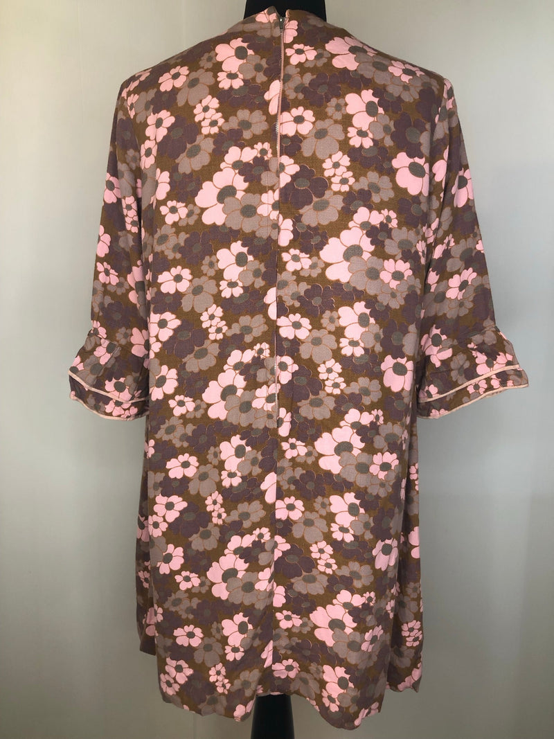 womens  vintage  Urban Village Vintage  tie waist belt  smock dress  pink  maternity  floral print  dress  brown  60s  1960s  12