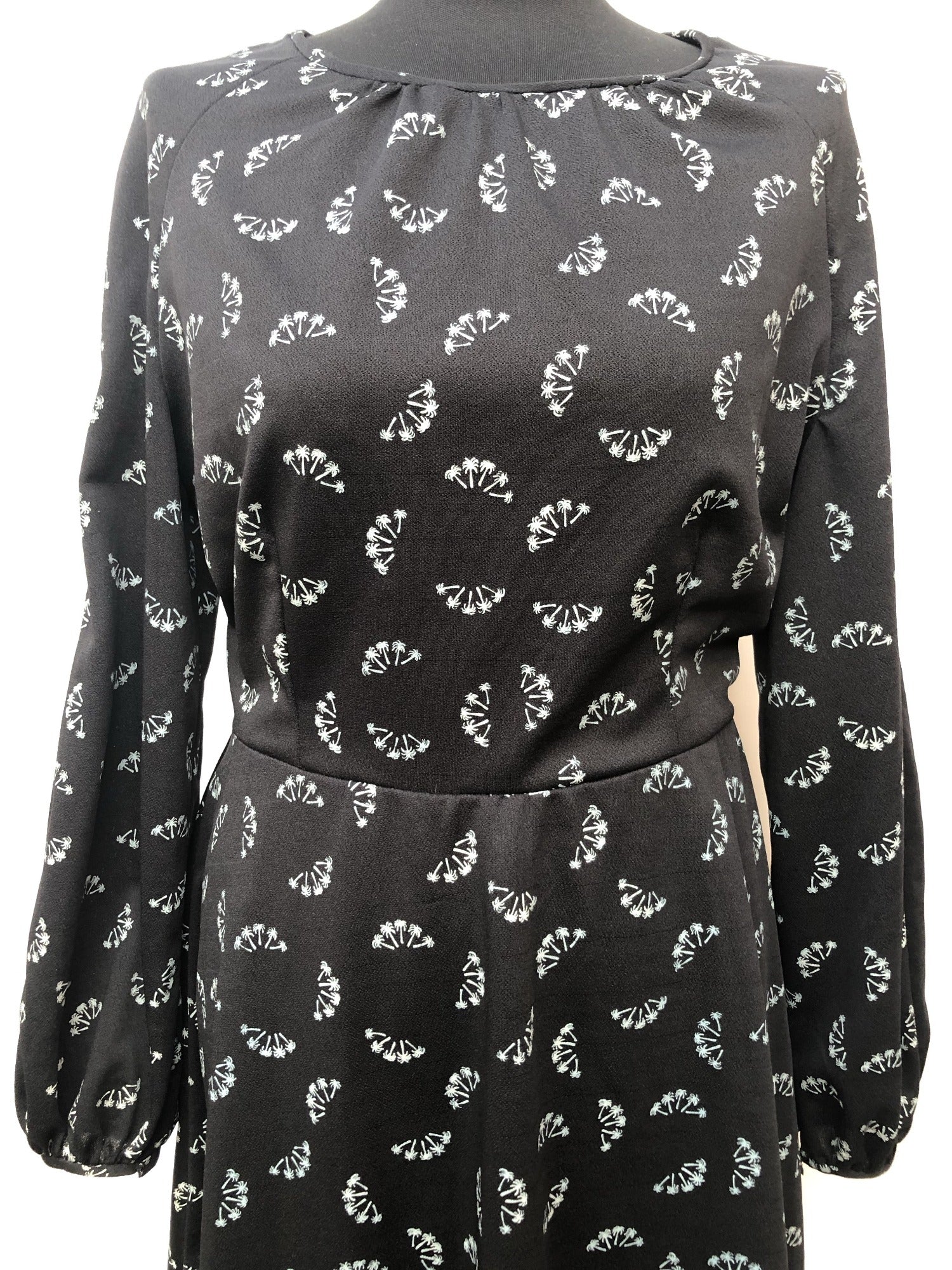 zip  womens  vintage  V-Neck  Urban Village Vintage  urban village  floral dress  evening dress  dress  black  balloon sleeves  balloon sleeve  back zip  70s  1970s  12