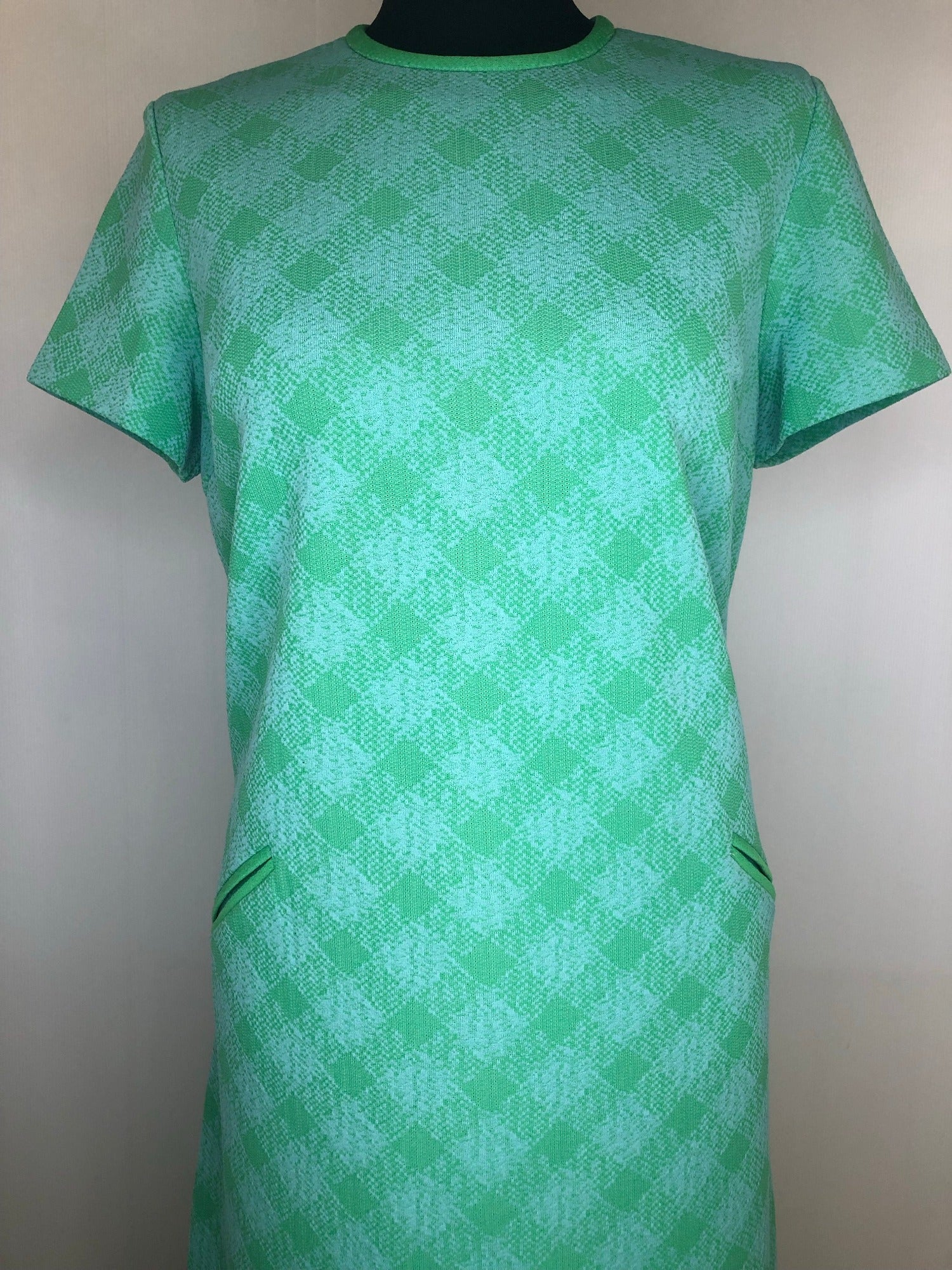 womens  vintage  Urban Village Vintage  sleevless  retro  pockets  MOD  knee length  green  dress  check print  check  blue  back zip  60s  1960s  12