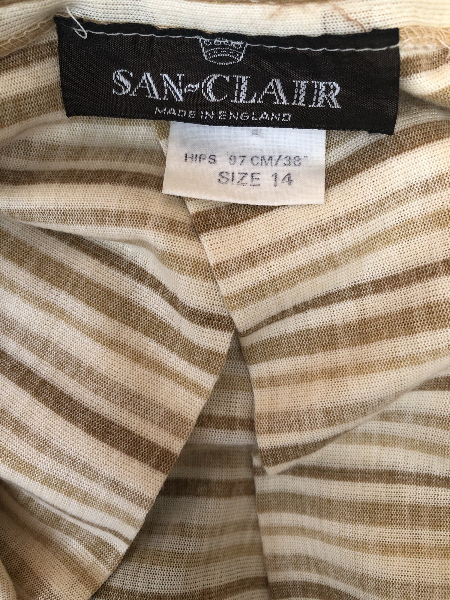 zip  womens  vintage  Urban Village Vintage  urban village  Stripes  Skirts  skirt  pleated skirt  pleat detailing  pleat detail  Mini Skirt  mini  cream  brown stripes  8  70s  1970s