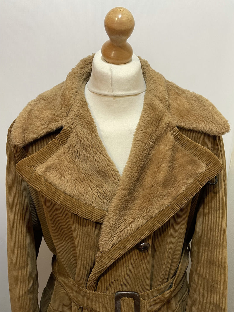 wooden buttons  Winter Coat  winter  vintage  Urban Village Vintage  urban village  Sherpa  shearling  mens  long sleeve  driving coat  corduroy  collar  car coat  button down  brown  aviator jacket  aviator coat  aviator  70s  1970s