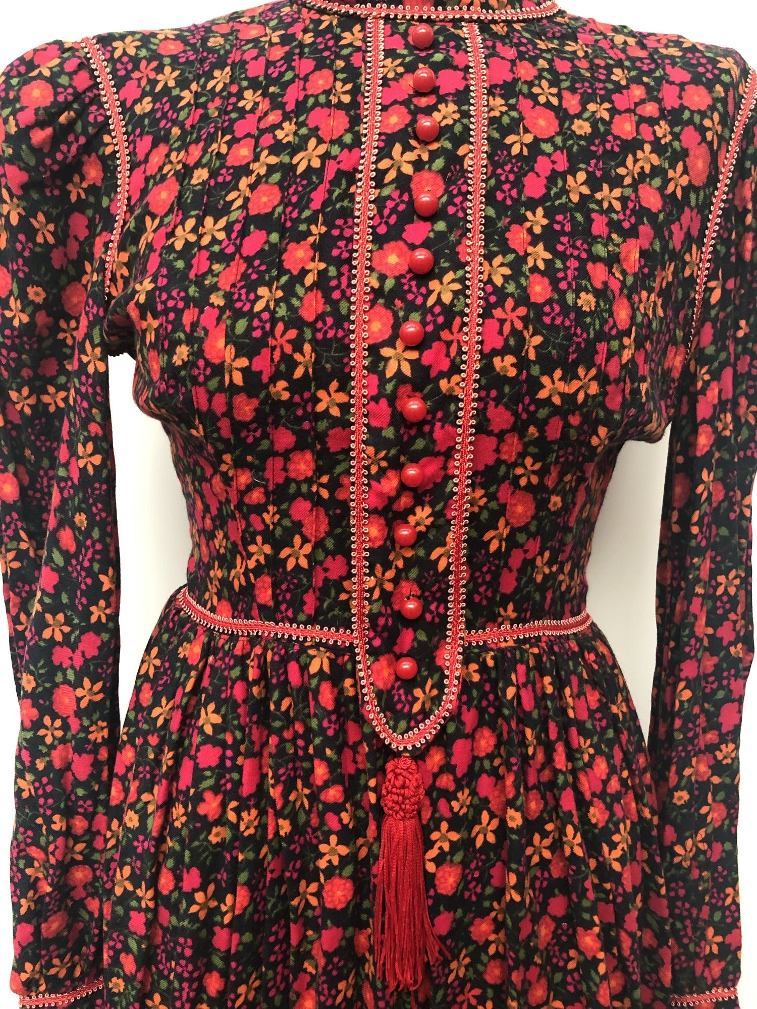 zip  womens  vintage  Urban Village Vintage  urban village  multi  maxi dress  high neck  floral print  dress  black  back zip  70s  70  1970s  10