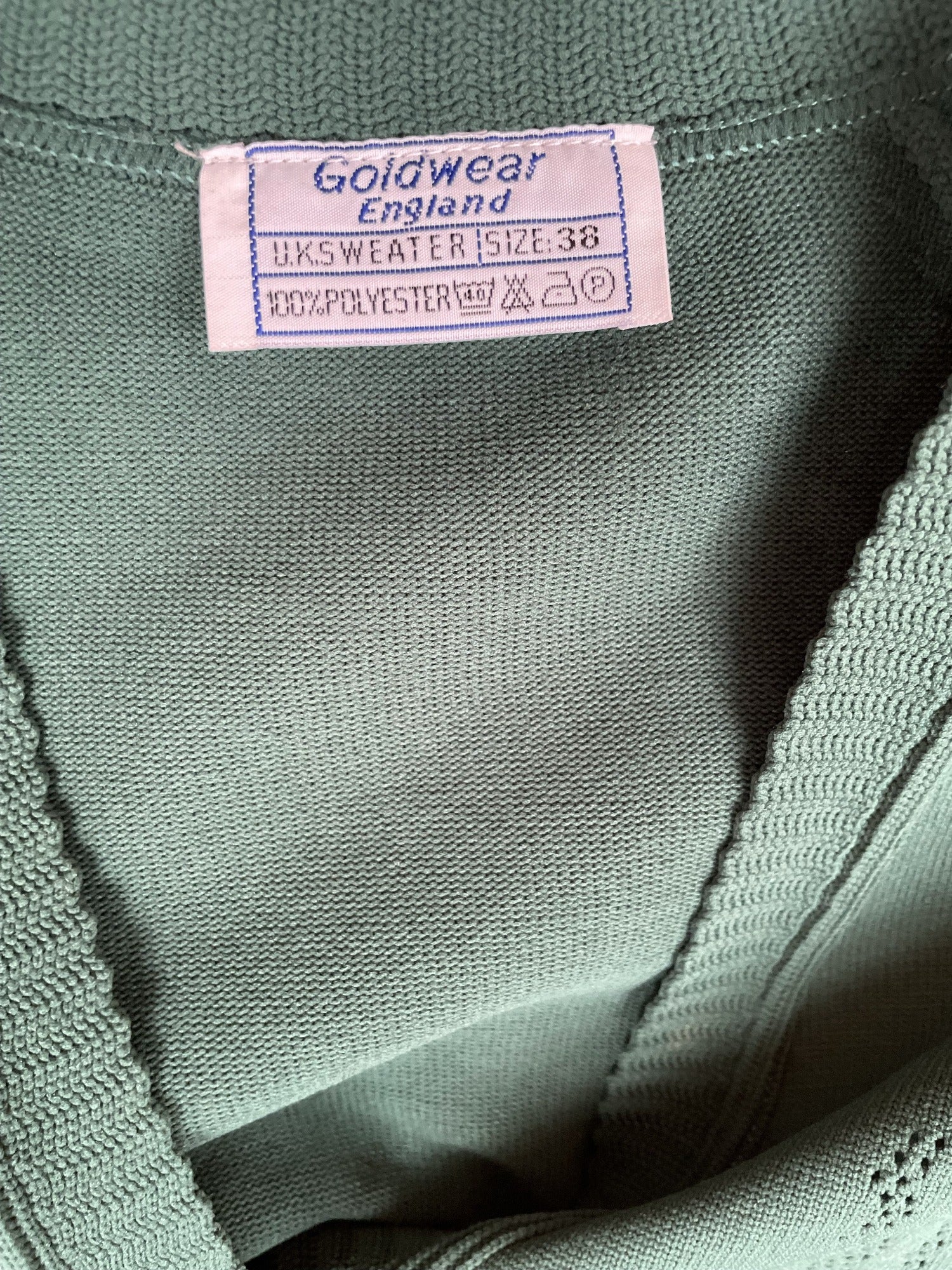 womens  vintage  Urban Village Vintage  urban village  MOD  long sleeve  knitted  knit  Green  goldwear england  fine knit  elasticated  cardigan  cardi  button fastening  button  60s  1960s  14