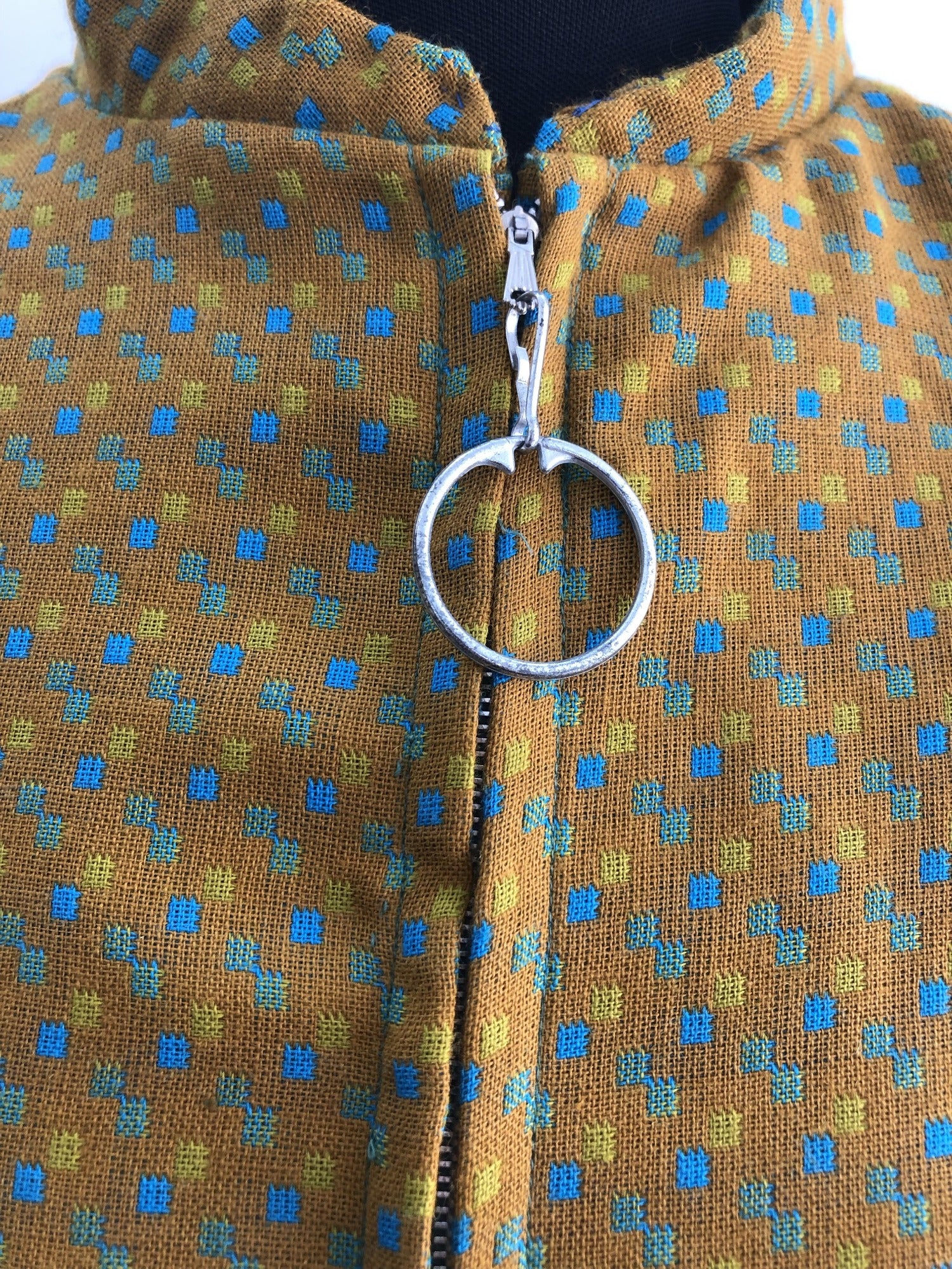 zip front dress  yellow  womens  vintage  Urban Village Vintage  square print  sleevless  retro  mustard  MOD  dress  circle zip  back zip  60s  1960s