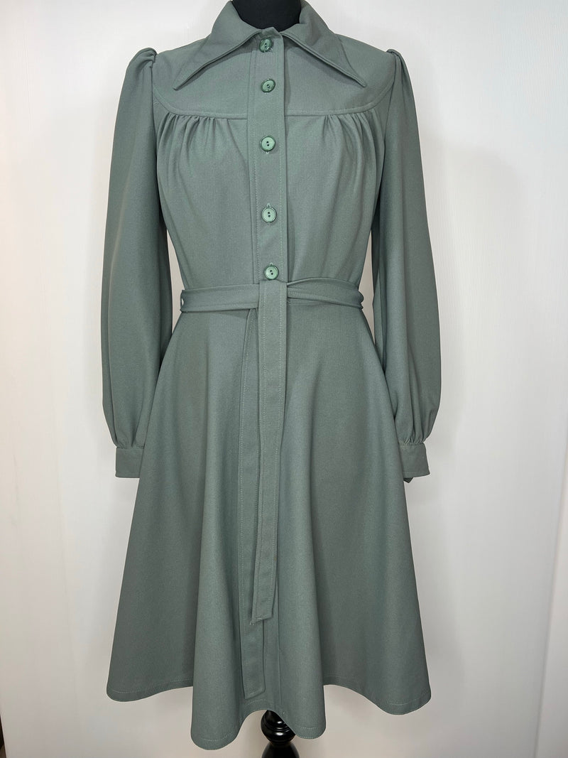 womens  waist belt  vintage  Urban Village Vintage  urban village  tie waist belt  Skirts  skirt  pleat detailing  green  dagger collar  button front  balloon sleeves  balloon sleeve  70s  1970s  10