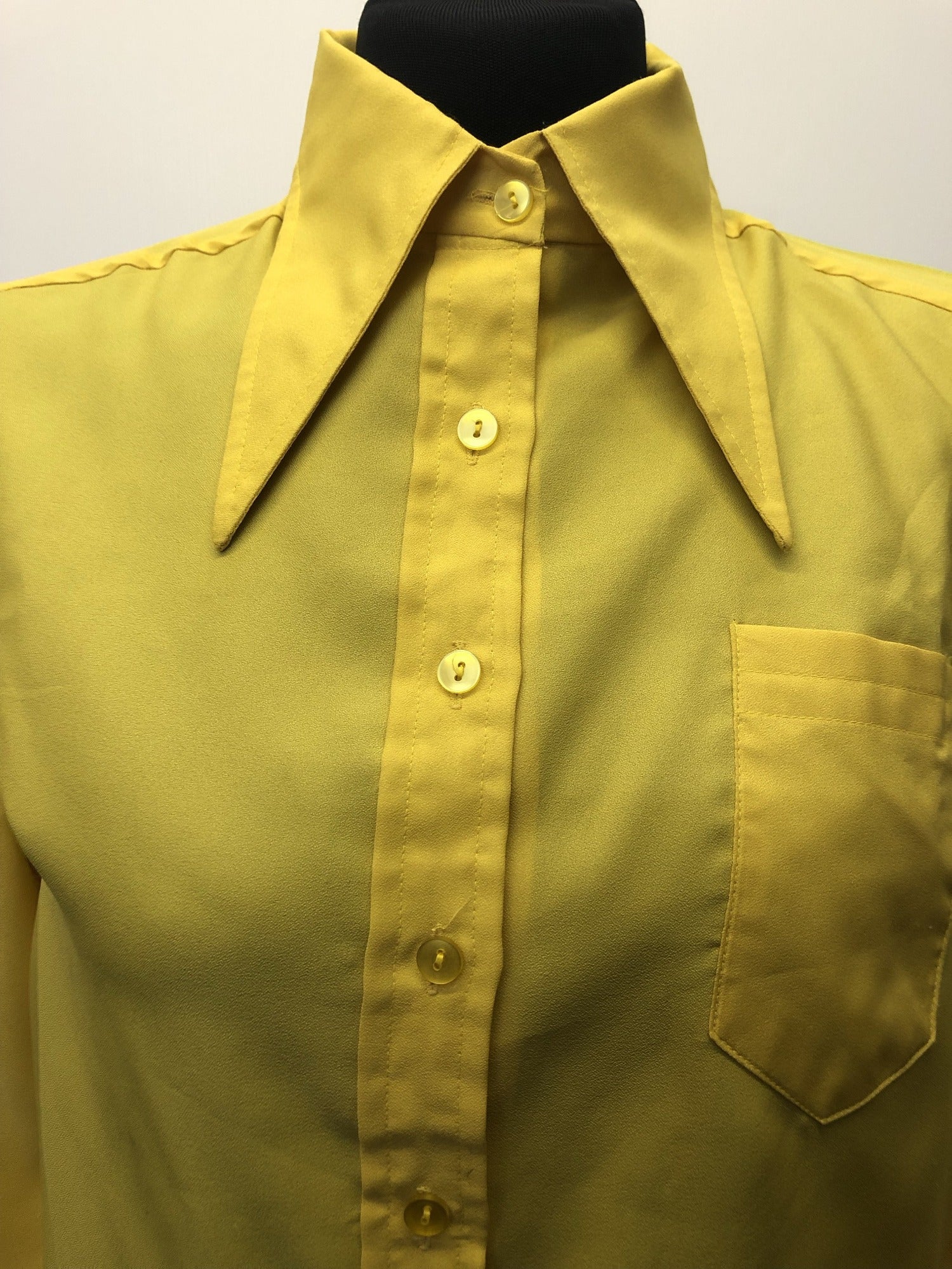yellow  womens  vintage  top  dagger collar  Blue  blouse  70s  1970s  12