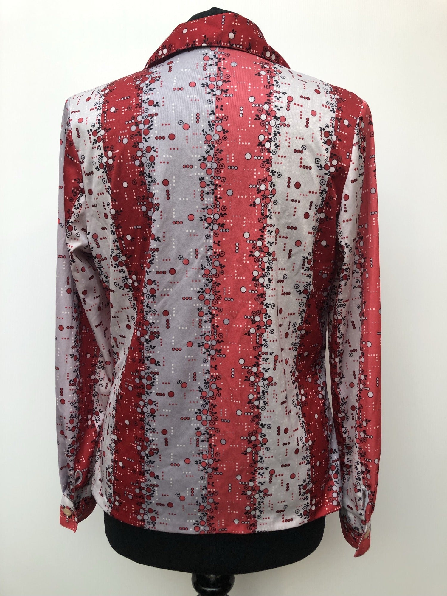 womens  vintage  Urban Village Vintage  urban village  silver  Shirt  red  print  long sleeves  long sleeve  floral print  floral  dagger collar  collar  circle print  blouse  big collar  70s  70  1970s  12