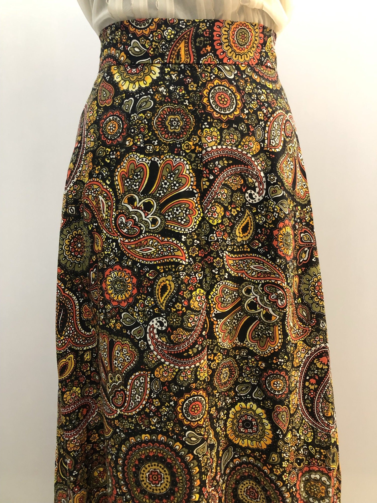 zip  womens  vintage  Urban Village Vintage  urban village  Skirts  skirt  patterned  pattern  Paisley Print  paisley inspired  paisley  orange  multi  MOD  midi skirt  maxi skirt  maxi  floral print  floral pattern  floral  black  8  70s  1970s